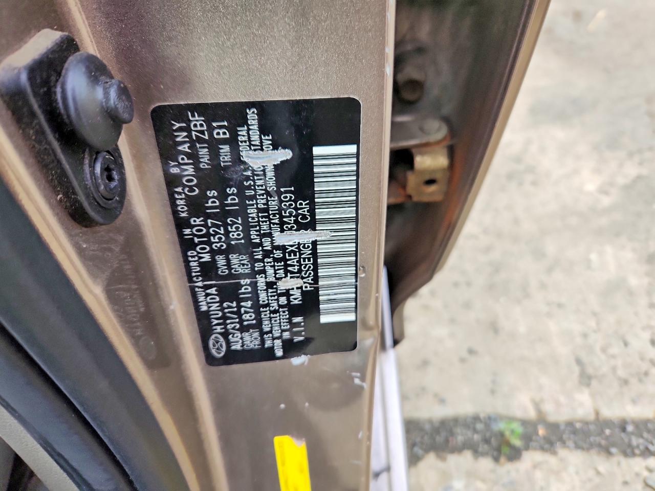2013 Hyundai Accent Gls Gold vin: KMHCT4AEXDU345391