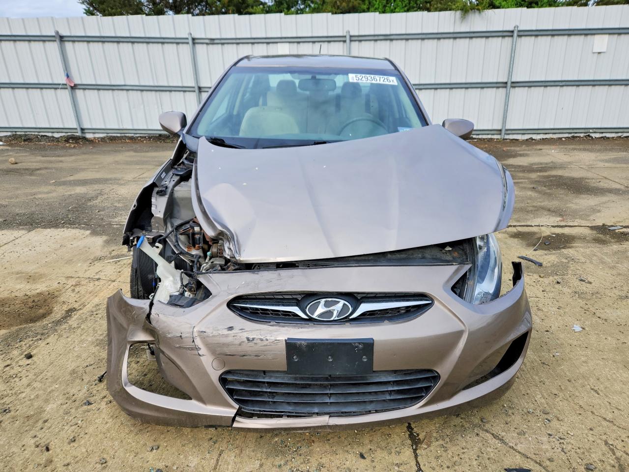 2013 Hyundai Accent Gls Gold vin: KMHCT4AEXDU345391