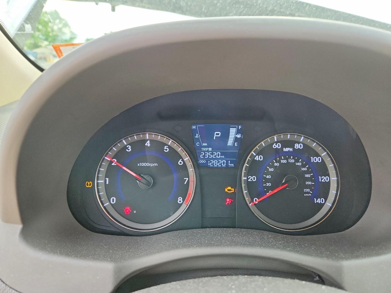2013 Hyundai Accent Gls Gold vin: KMHCT4AEXDU345391