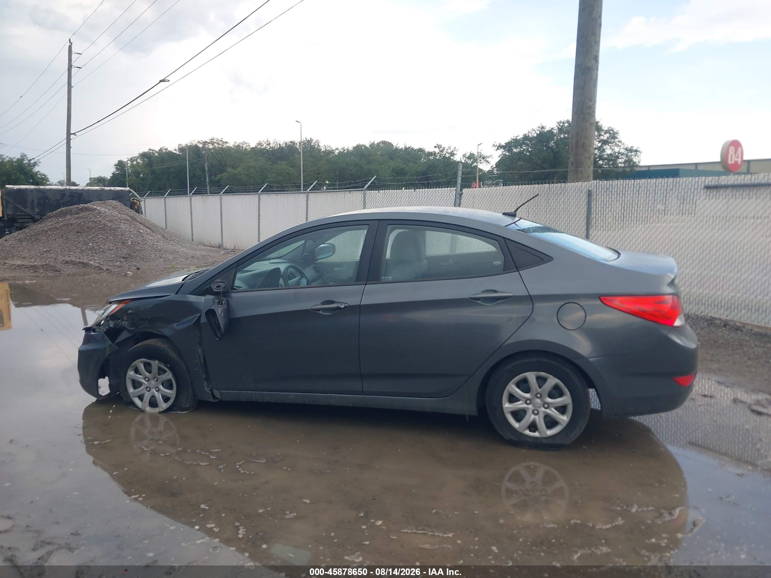 2013 Hyundai Accent Gls Gray vin: KMHCT4AEXDU355953