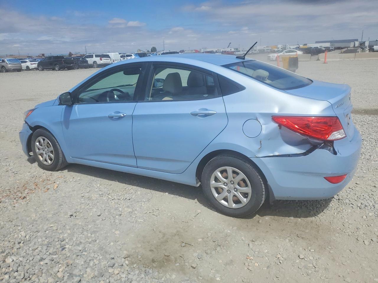 2013 Hyundai Accent Gls Blue vin: KMHCT4AEXDU402348