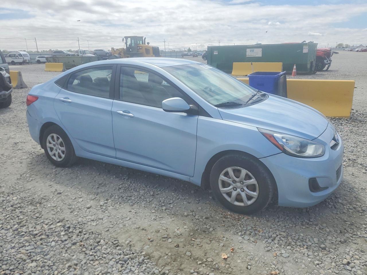 2013 Hyundai Accent Gls Blue vin: KMHCT4AEXDU402348