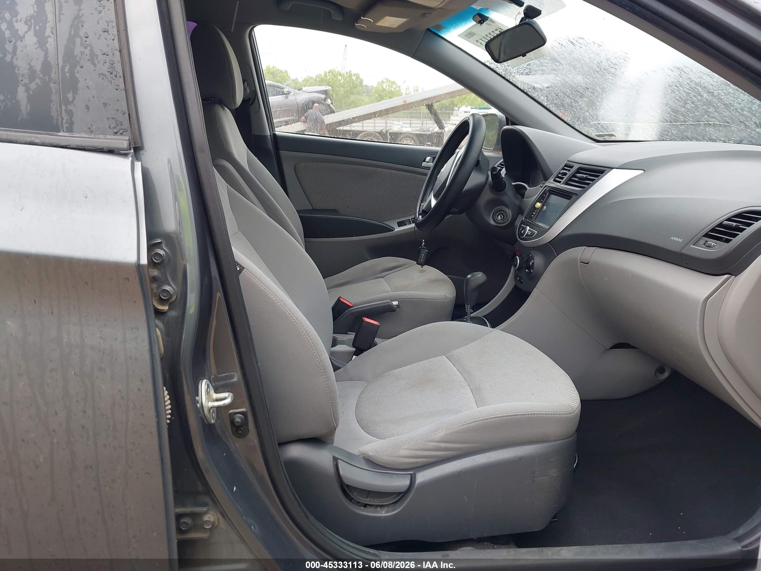 2013 Hyundai Accent Gls Gray vin: KMHCT4AEXDU411986