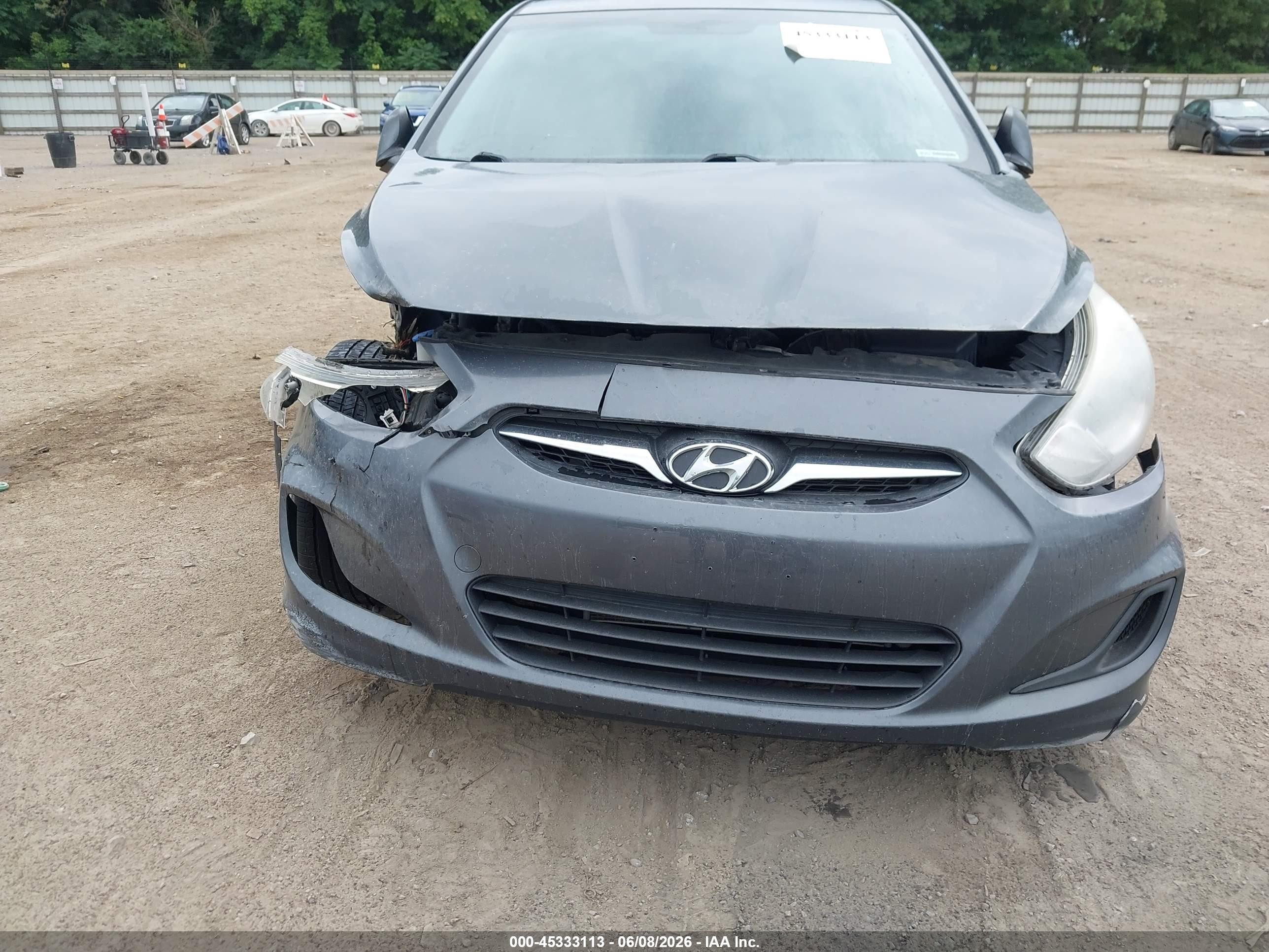 2013 Hyundai Accent Gls Gray vin: KMHCT4AEXDU411986
