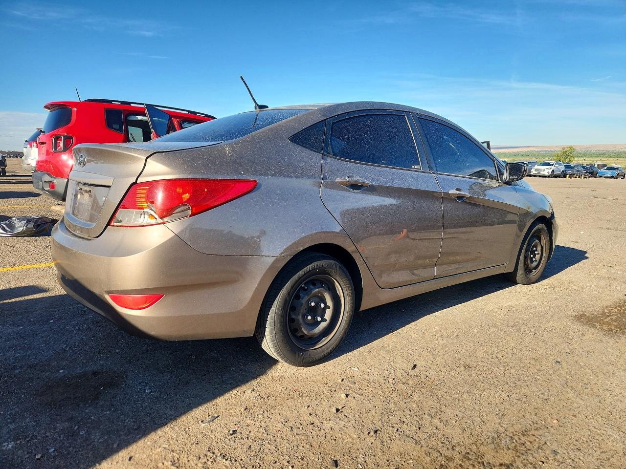 2013 Hyundai Accent Gls Brown vin: KMHCT4AEXDU488793