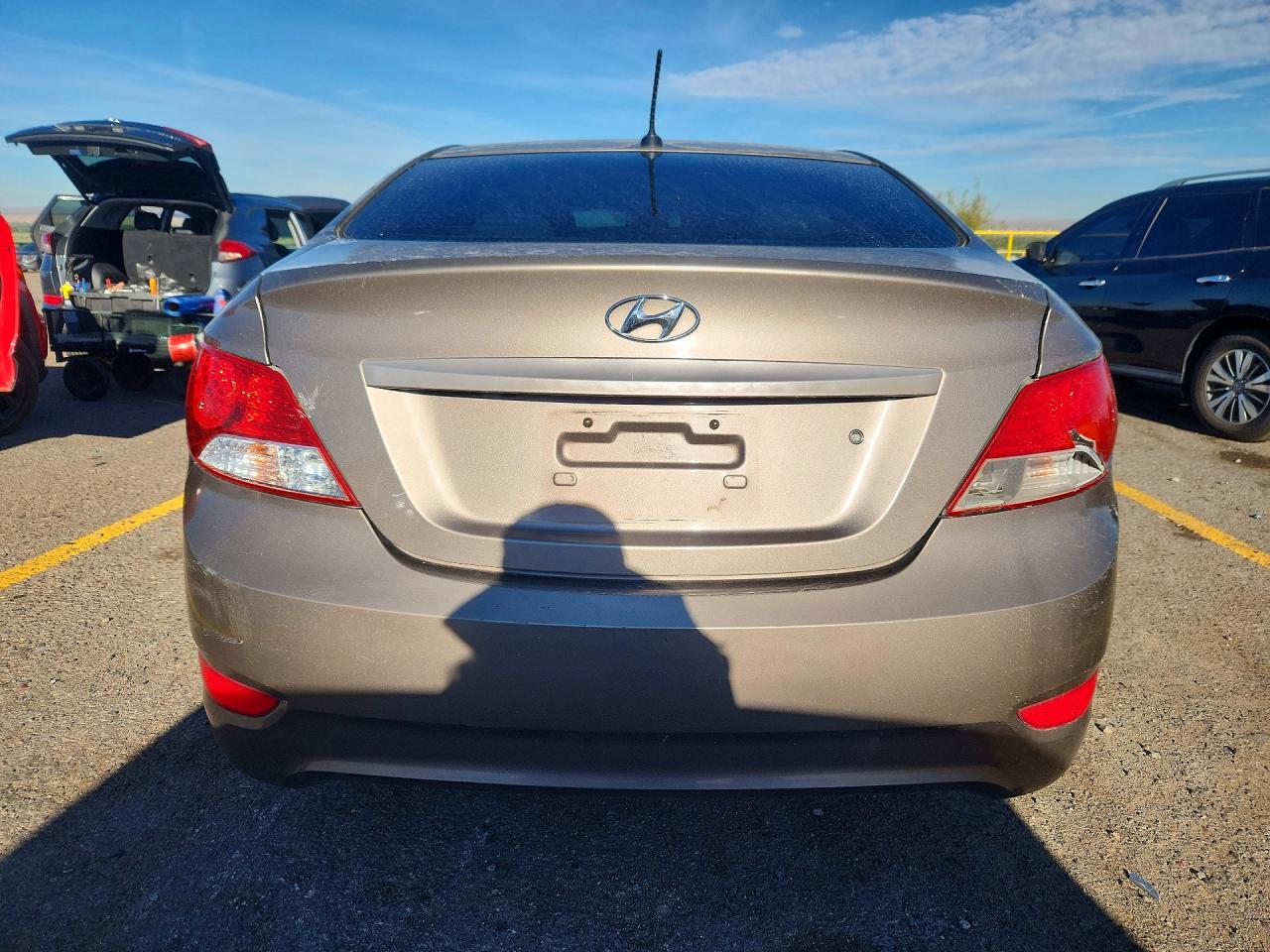 2013 Hyundai Accent Gls Brown vin: KMHCT4AEXDU488793