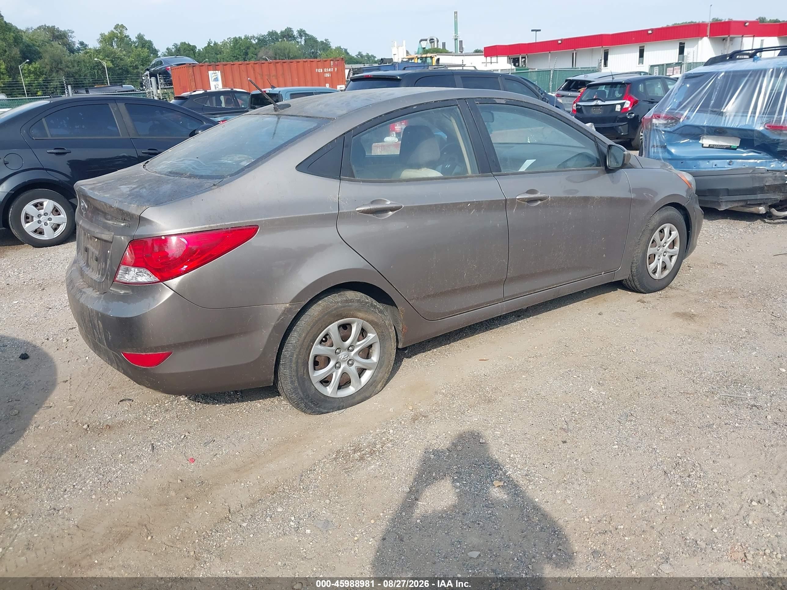 2013 Hyundai Accent Gls Beige vin: KMHCT4AEXDU490530
