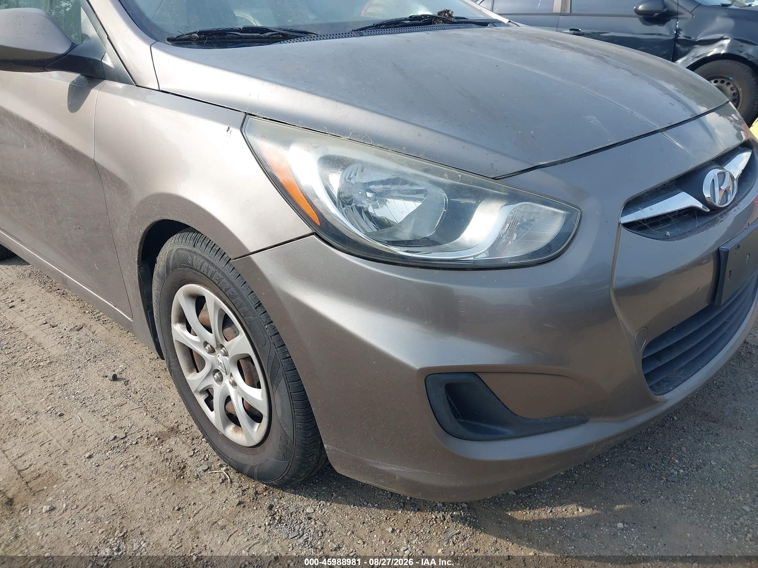2013 Hyundai Accent Gls Beige vin: KMHCT4AEXDU490530