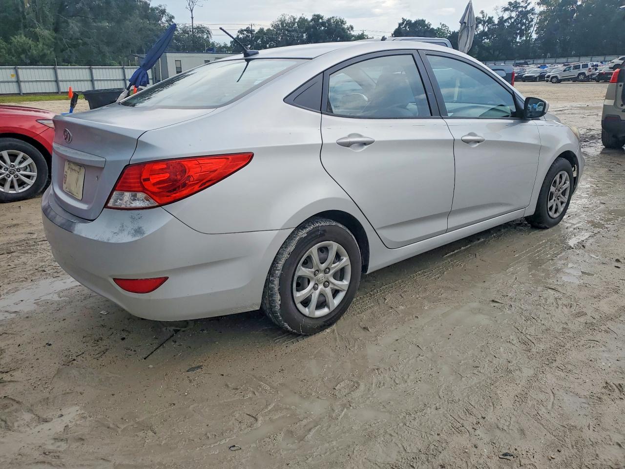 2013 Hyundai Accent Gls Silver vin: KMHCT4AEXDU534333