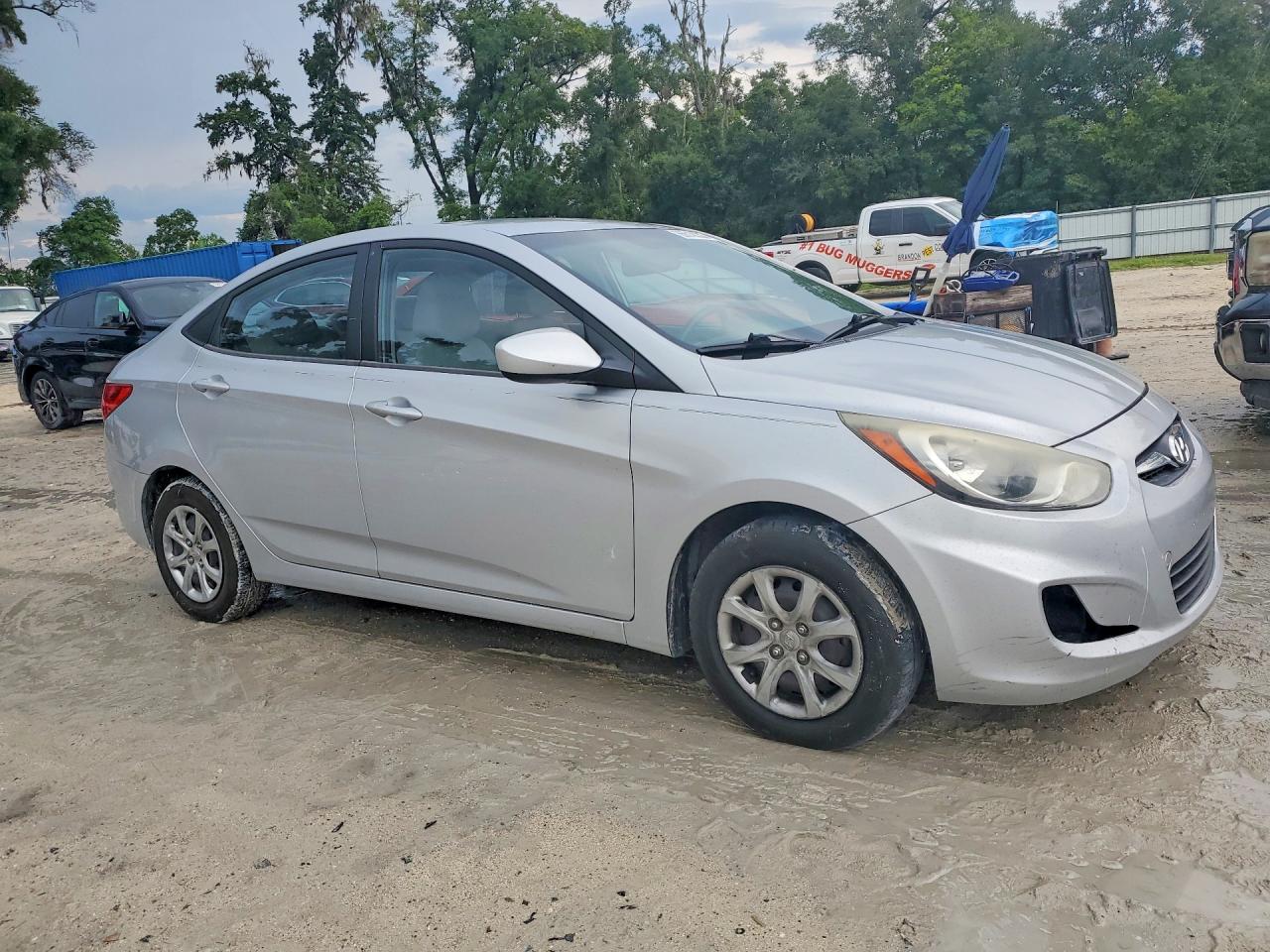 2013 Hyundai Accent Gls Silver vin: KMHCT4AEXDU534333