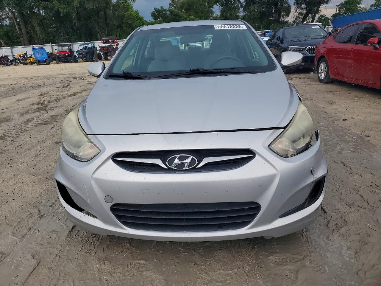 2013 Hyundai Accent Gls Silver vin: KMHCT4AEXDU534333