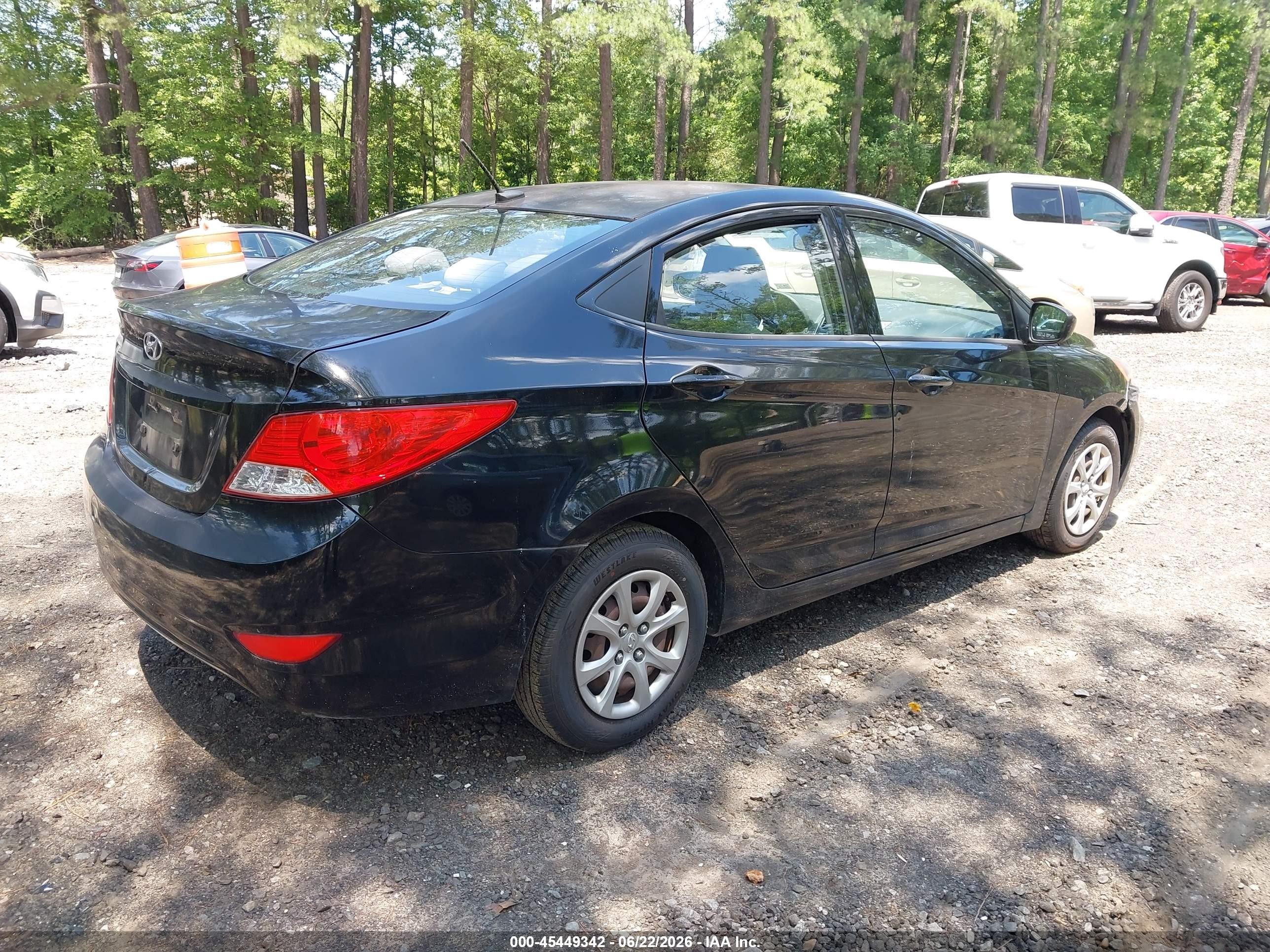 2013 Hyundai Accent Gls Black vin: KMHCT4AEXDU556445