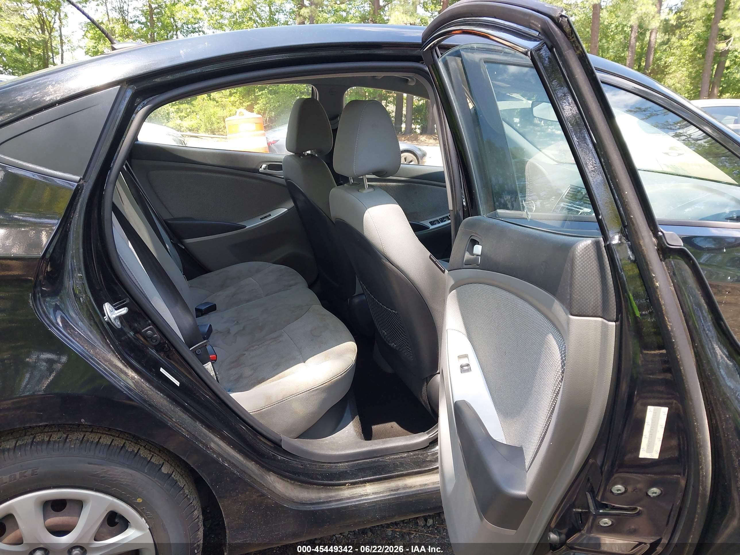 2013 Hyundai Accent Gls Black vin: KMHCT4AEXDU556445