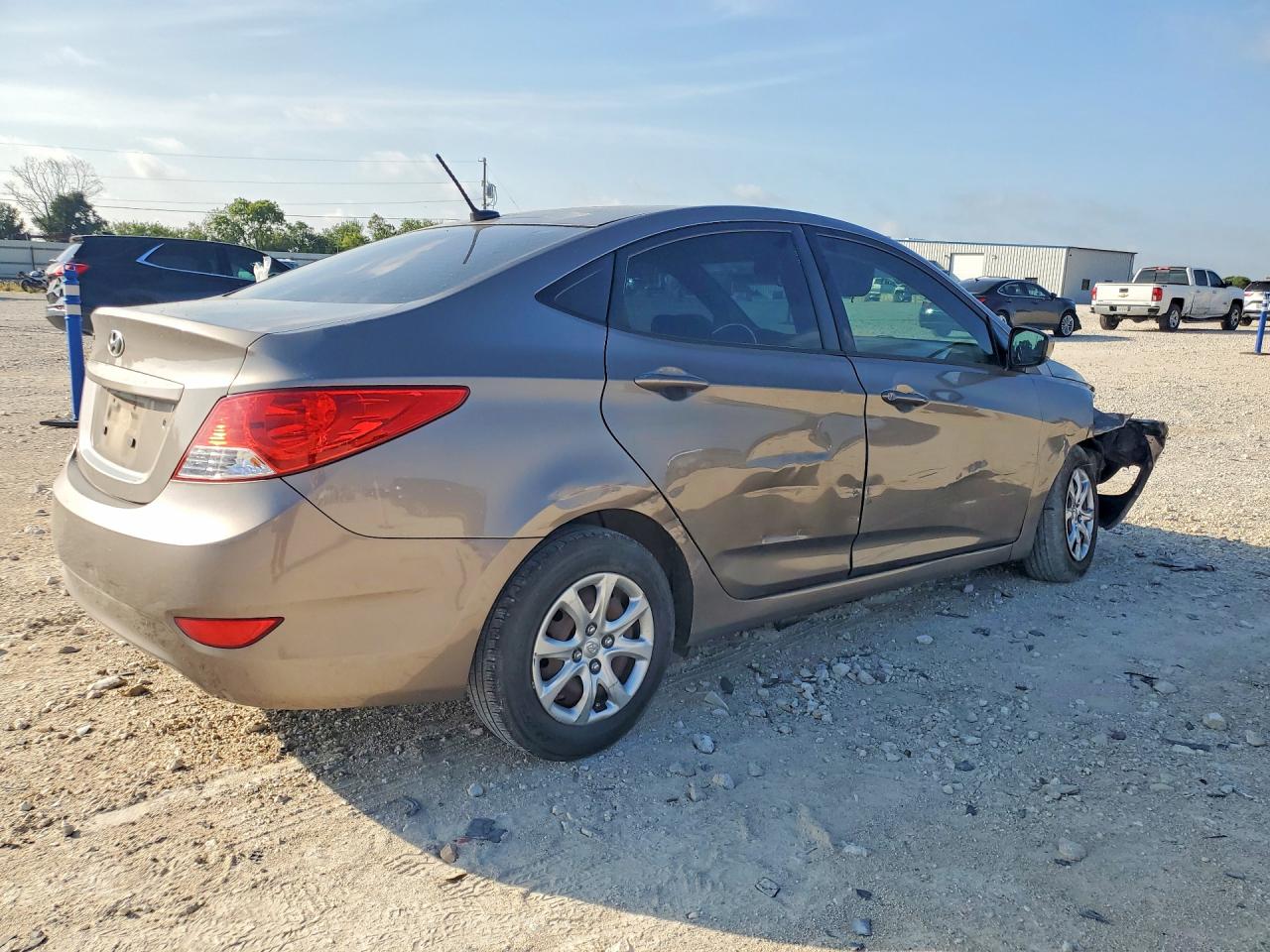 2013 Hyundai Accent Gls Gray vin: KMHCT4AEXDU557675