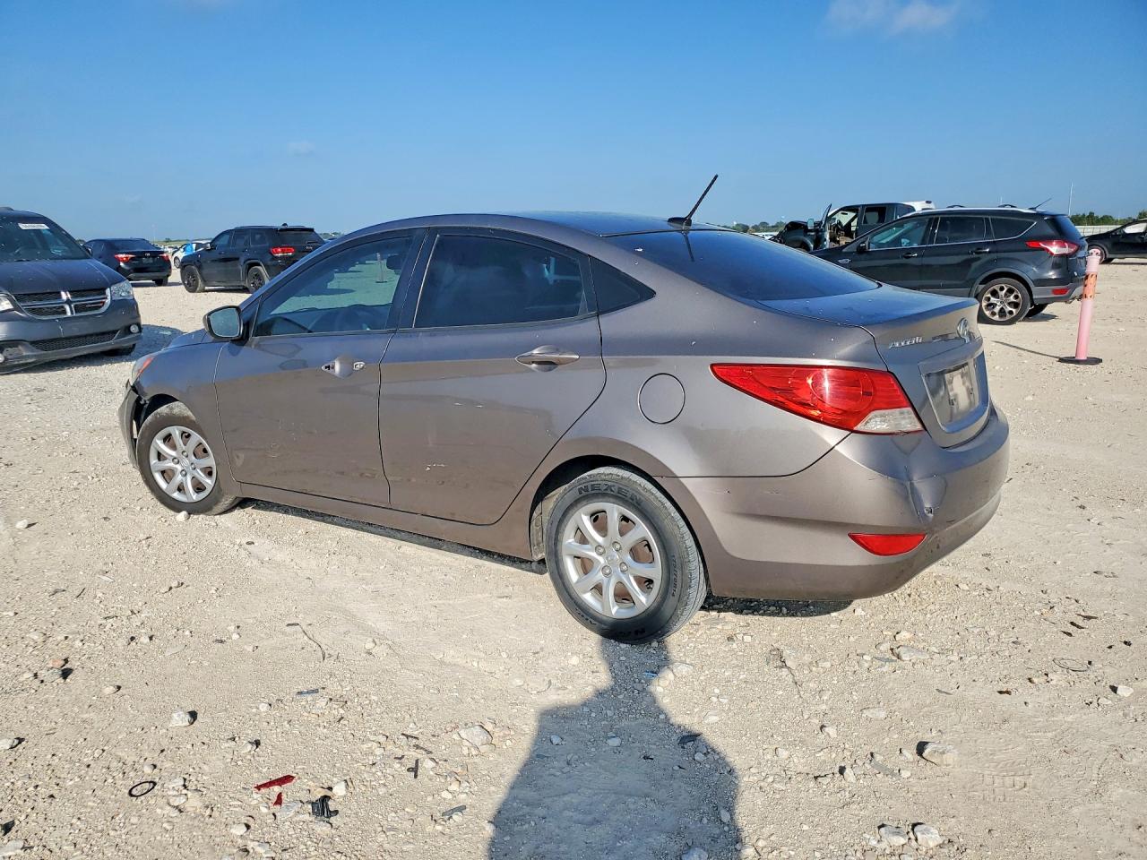 2013 Hyundai Accent Gls Gray vin: KMHCT4AEXDU557675