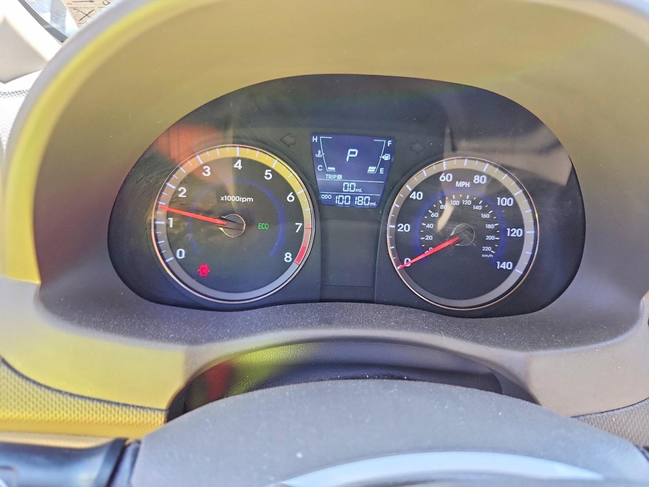 2013 Hyundai Accent Gls Tan vin: KMHCT4AEXDU562293