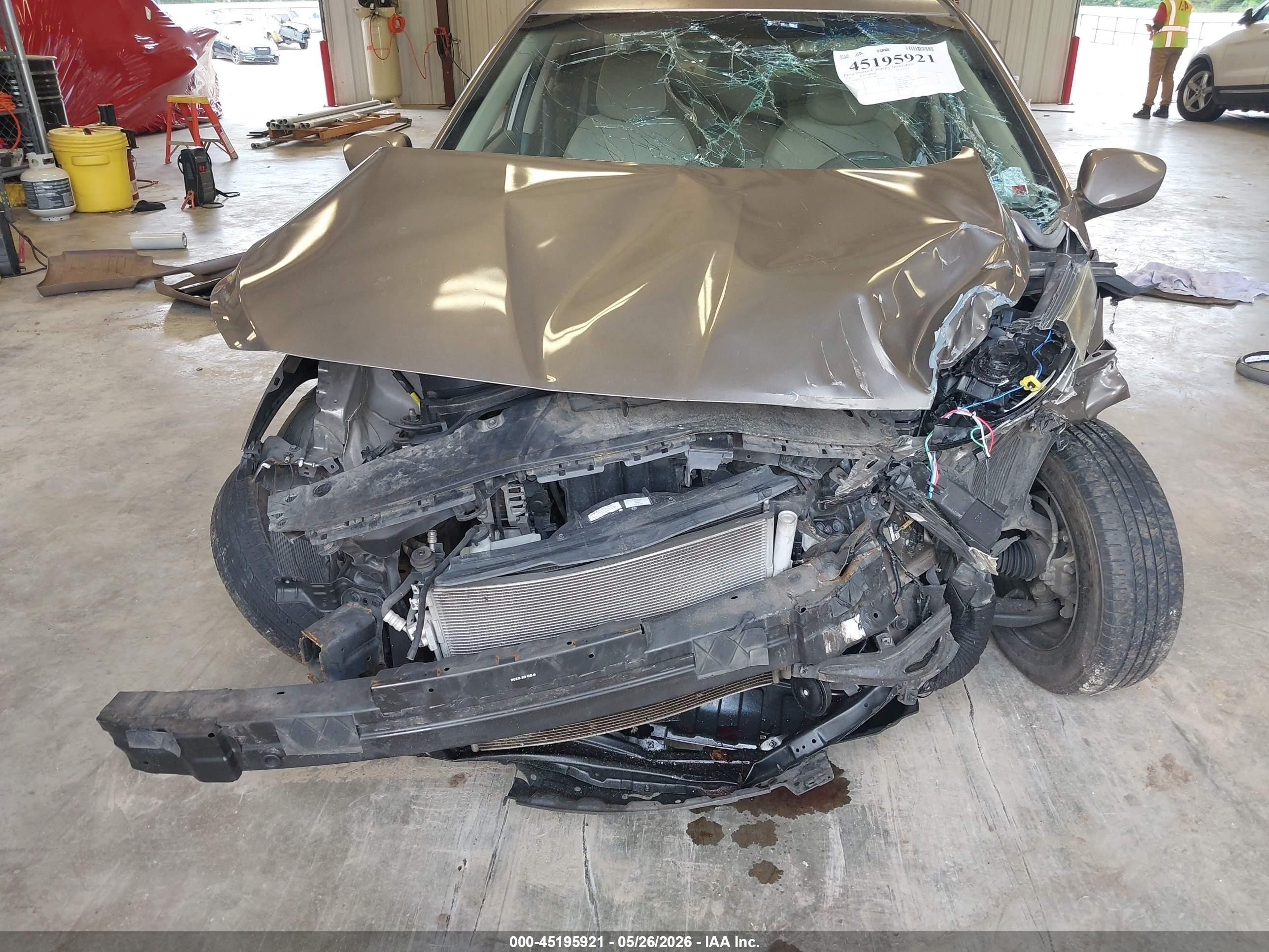 2013 Hyundai Accent Gls Brown vin: KMHCT4AEXDU579692