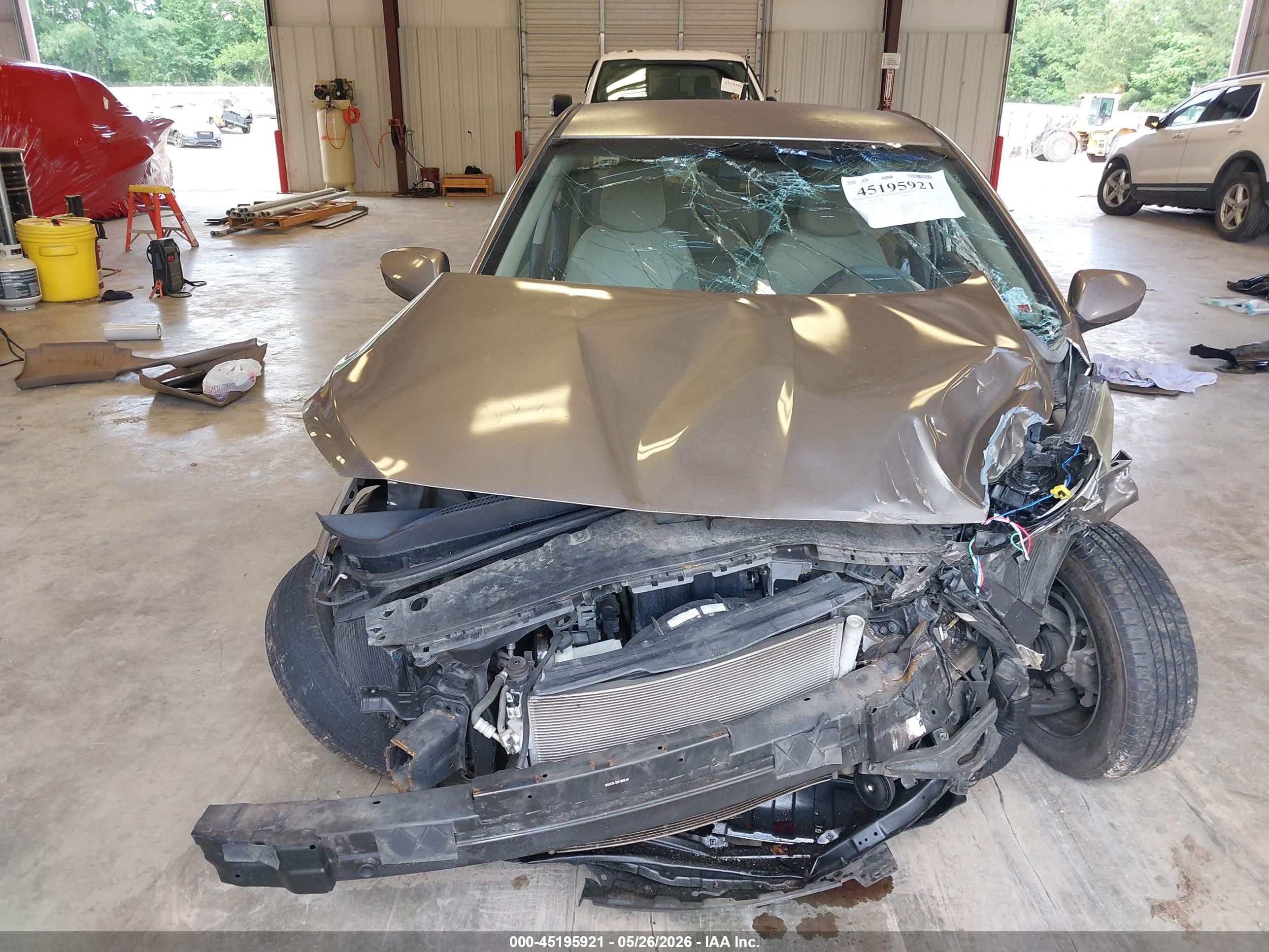 2013 Hyundai Accent Gls Brown vin: KMHCT4AEXDU579692