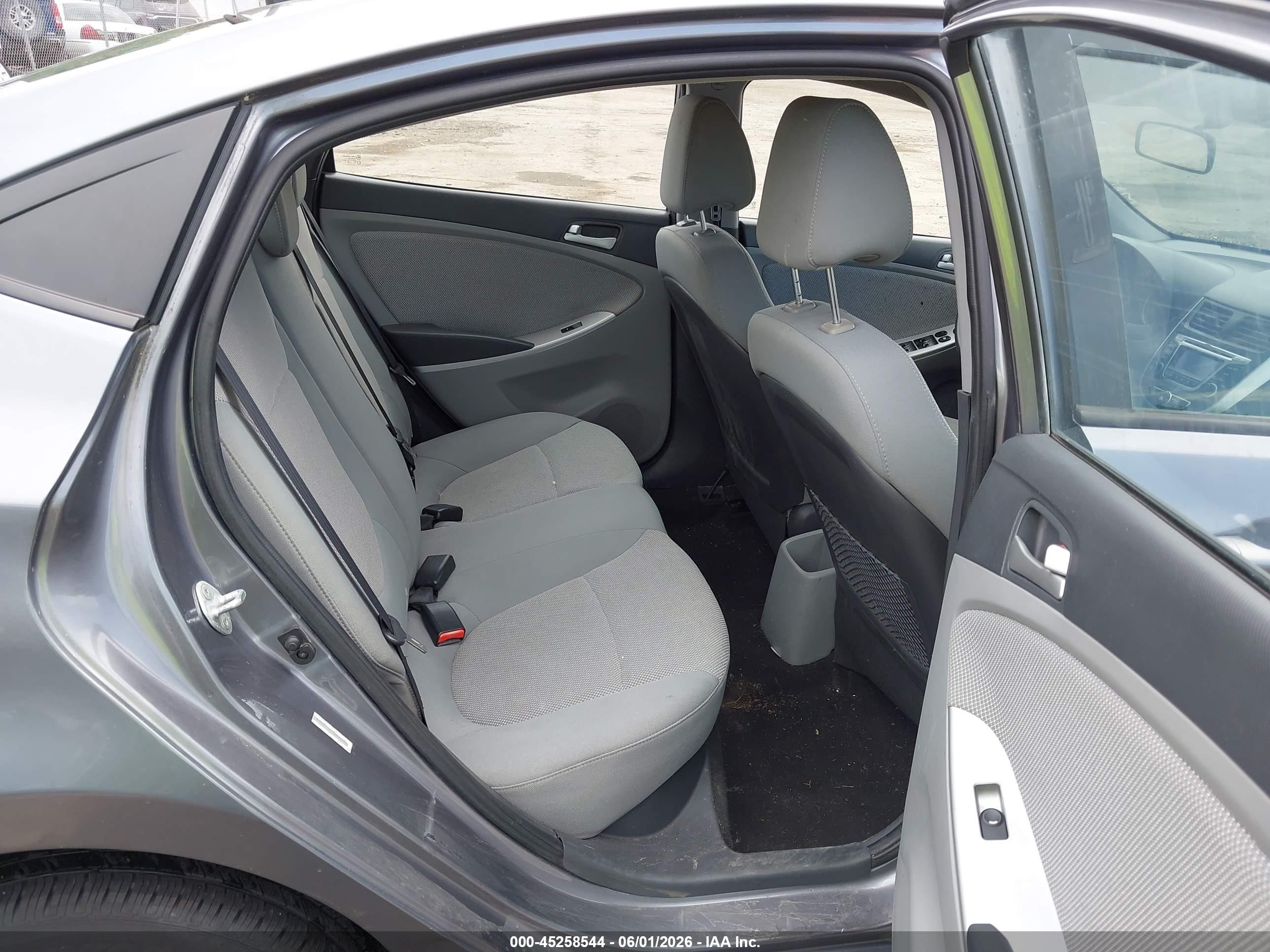 2014 Hyundai Accent Gls Gray vin: KMHCT4AEXEU605533