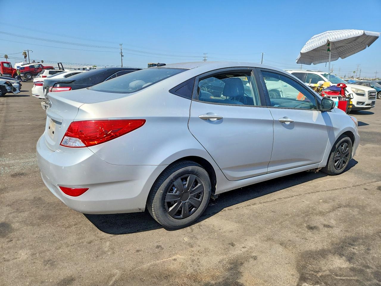 2014 Hyundai Accent Gls Серебряный vin: KMHCT4AEXEU620114