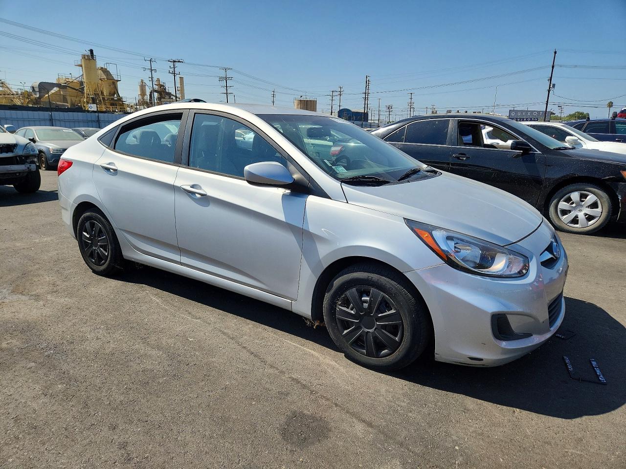 2014 Hyundai Accent Gls Серебряный vin: KMHCT4AEXEU620114