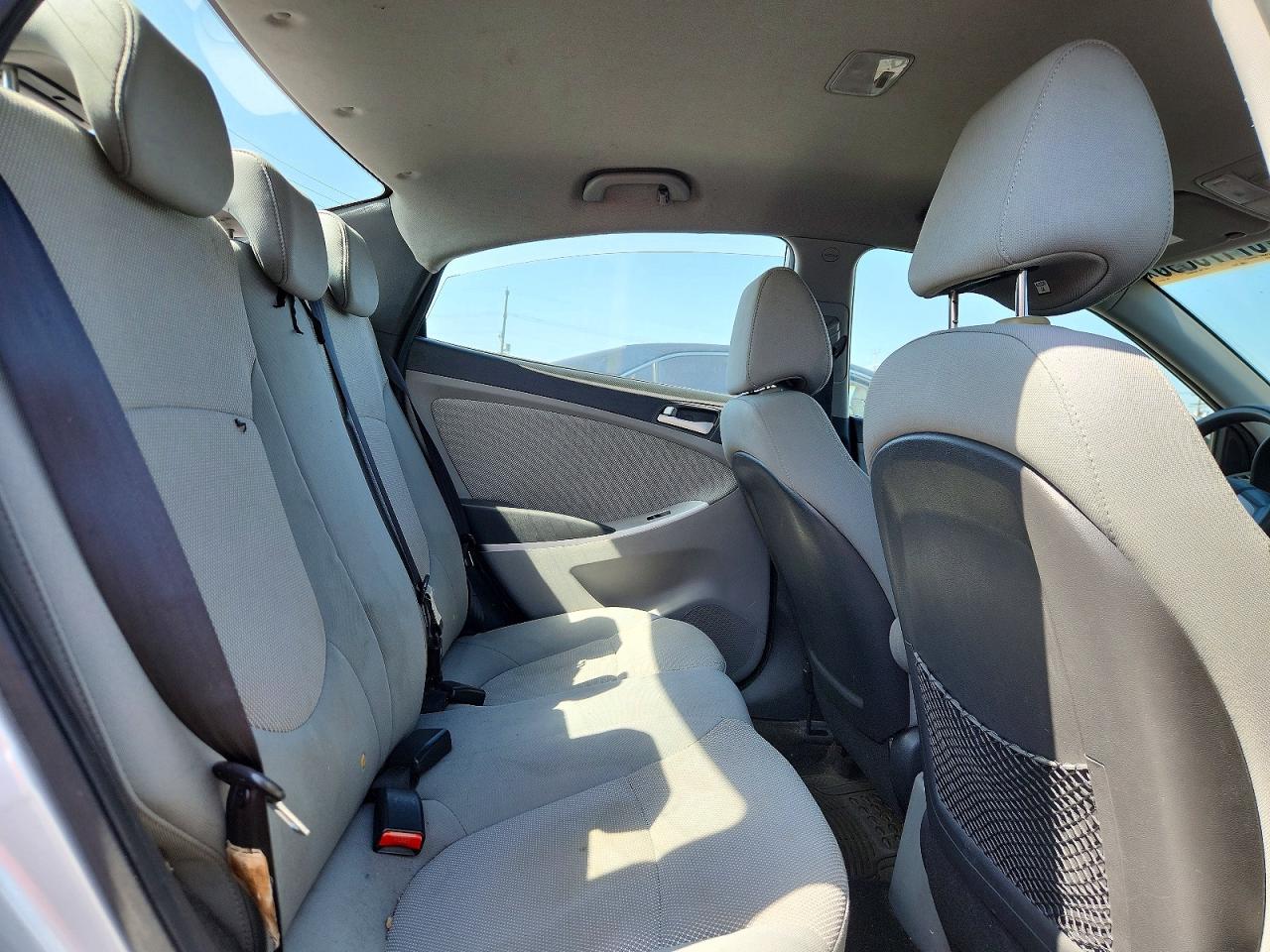 2014 Hyundai Accent Gls Серебряный vin: KMHCT4AEXEU620114
