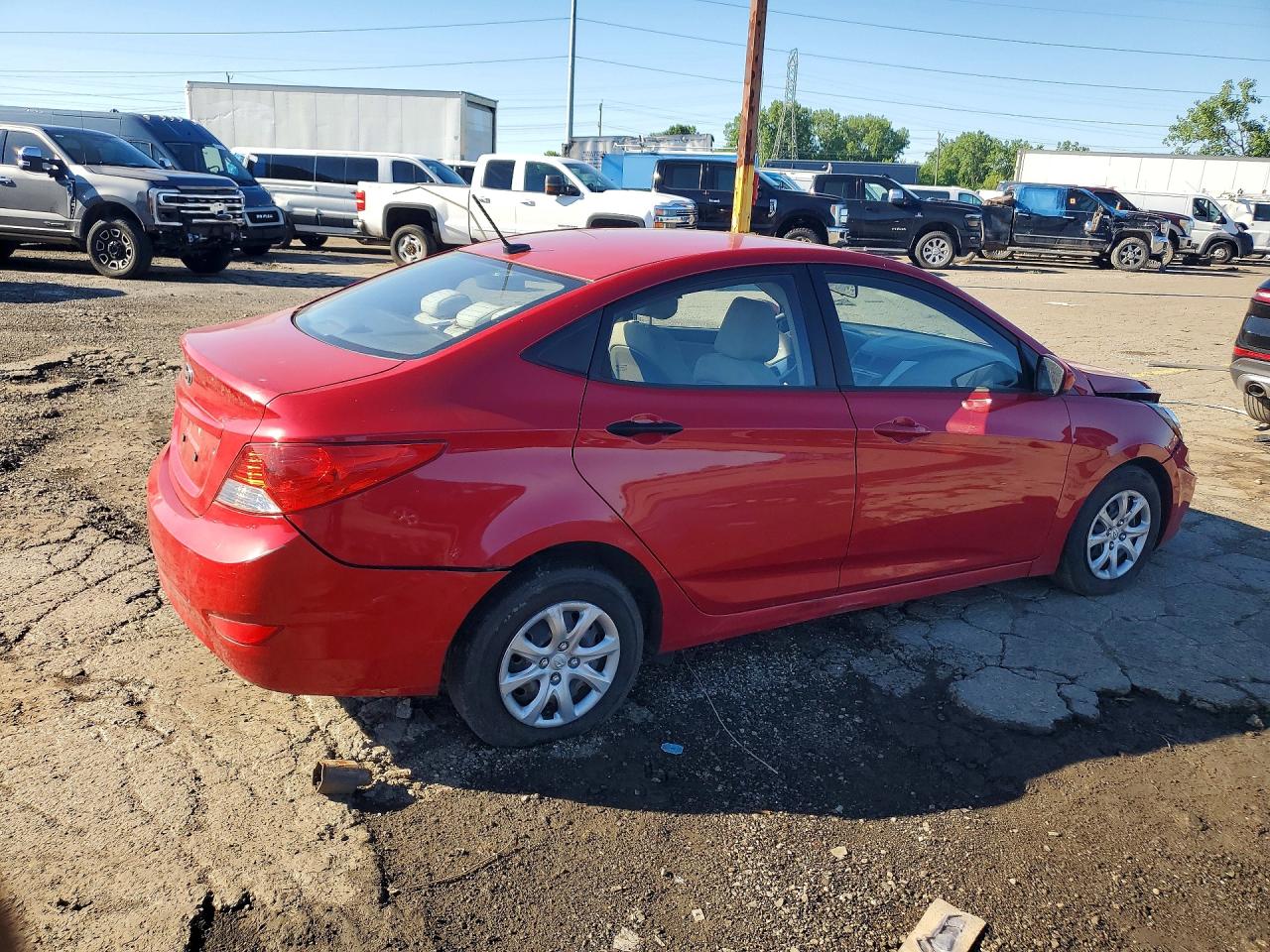 2014 Hyundai Accent Gls Red vin: KMHCT4AEXEU777223