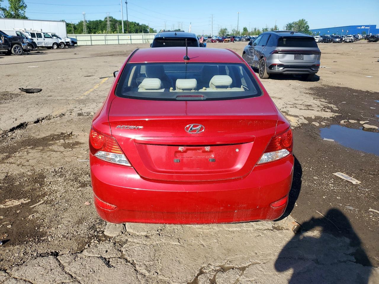 2014 Hyundai Accent Gls Red vin: KMHCT4AEXEU777223