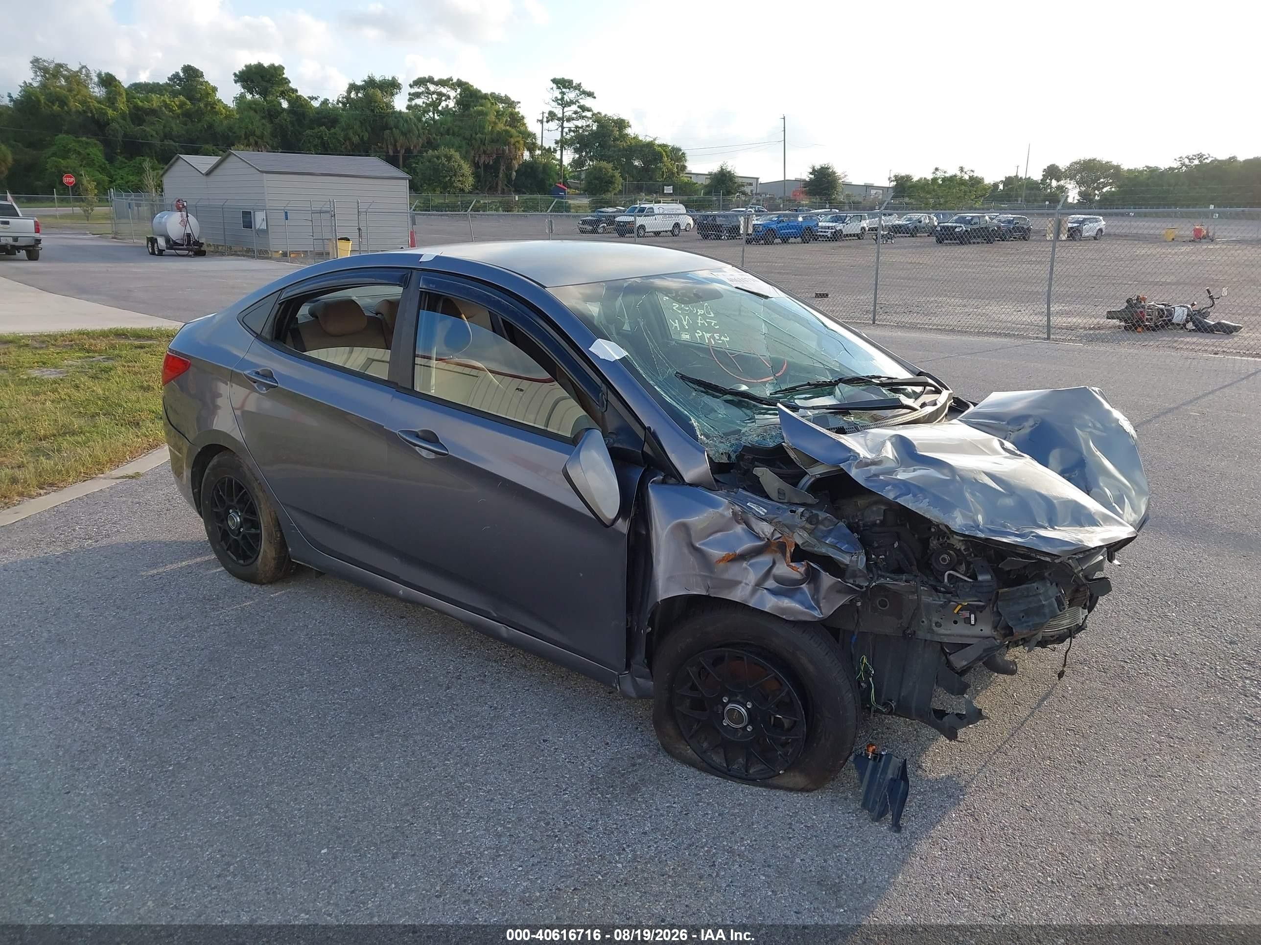 2015 Hyundai Accent Gls Gray vin: KMHCT4AEXFU836031