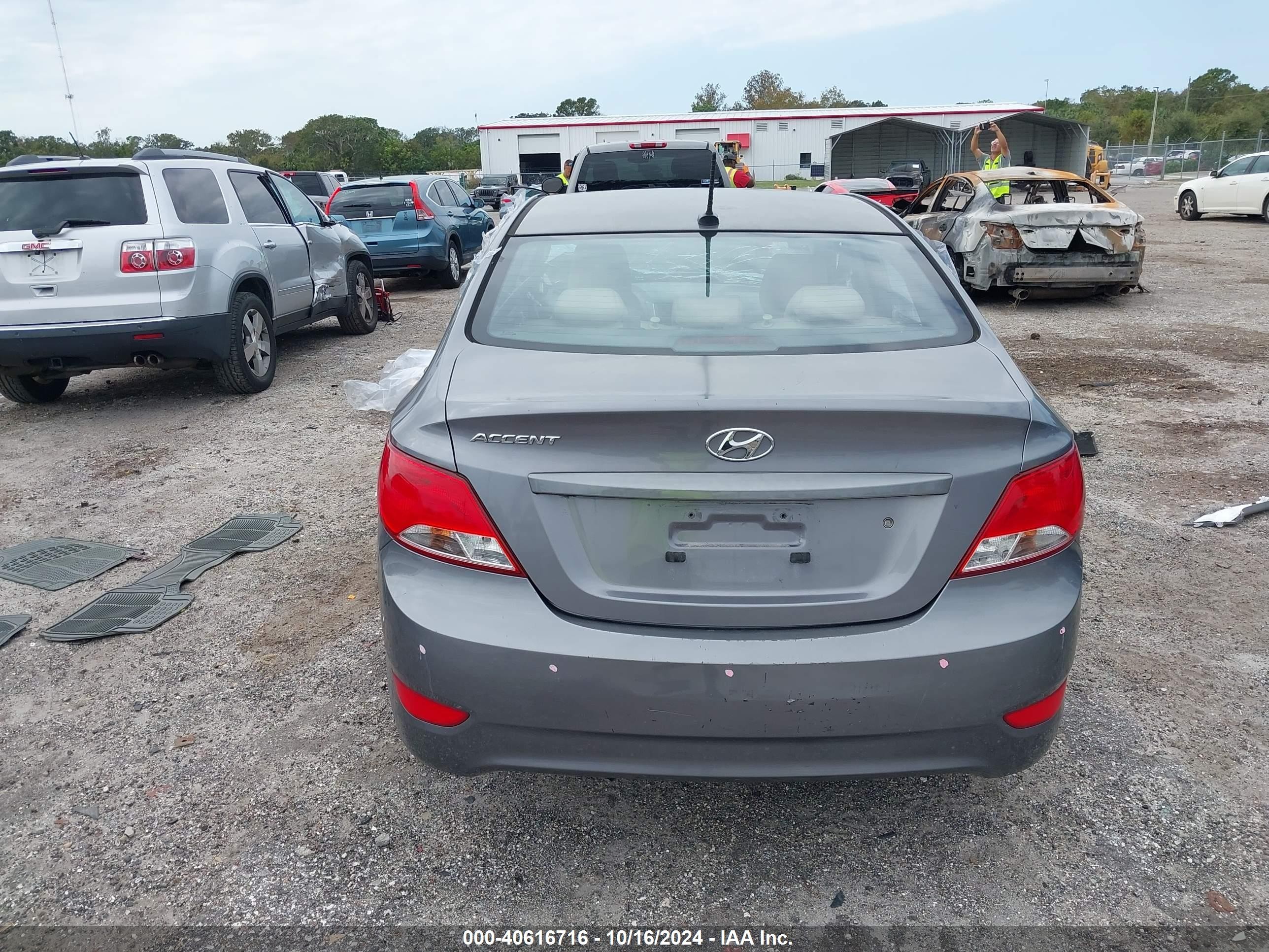 2015 Hyundai Accent Gls Gray vin: KMHCT4AEXFU836031