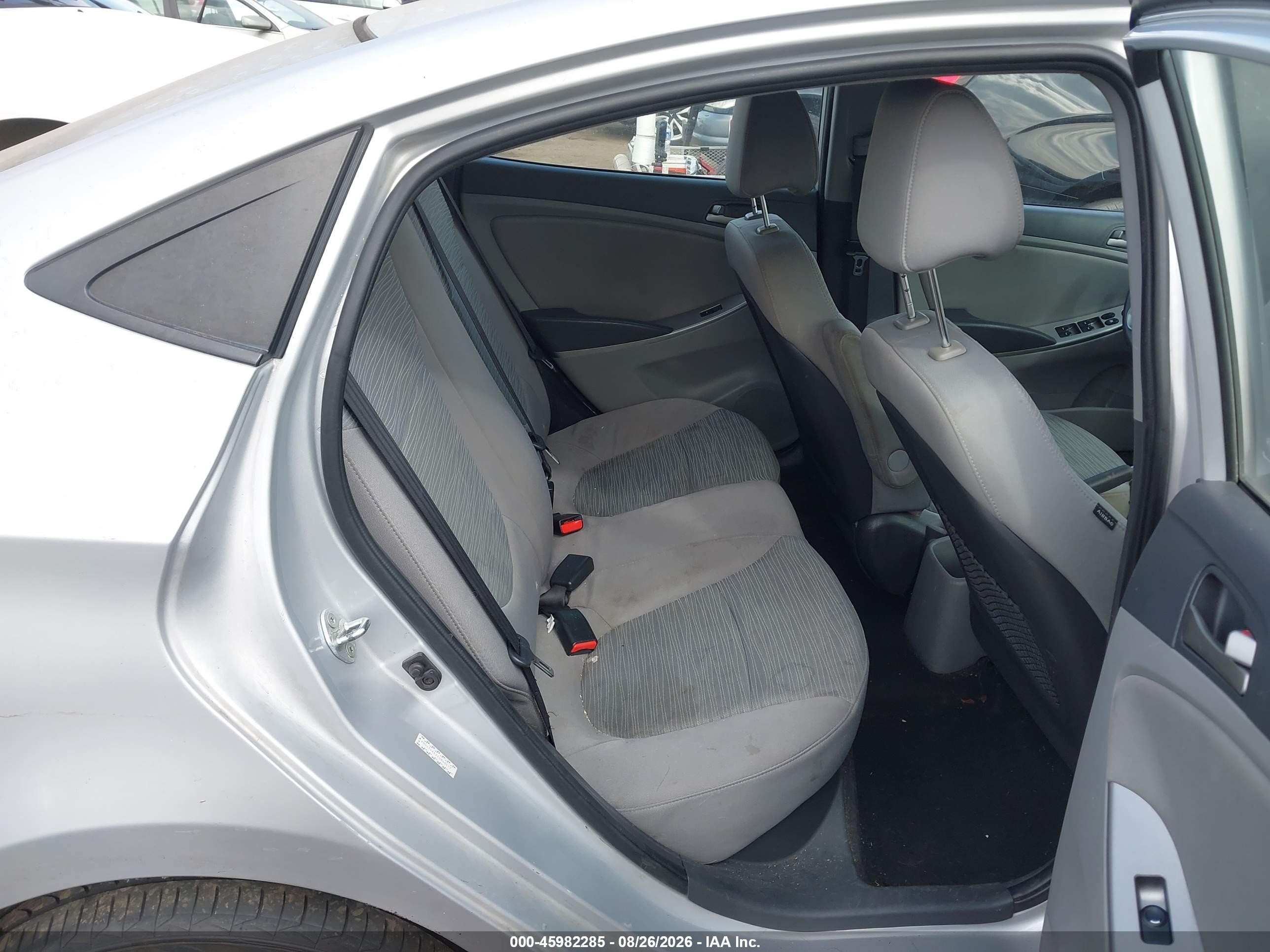 2015 Hyundai Accent Gls Silver vin: KMHCT4AEXFU866517