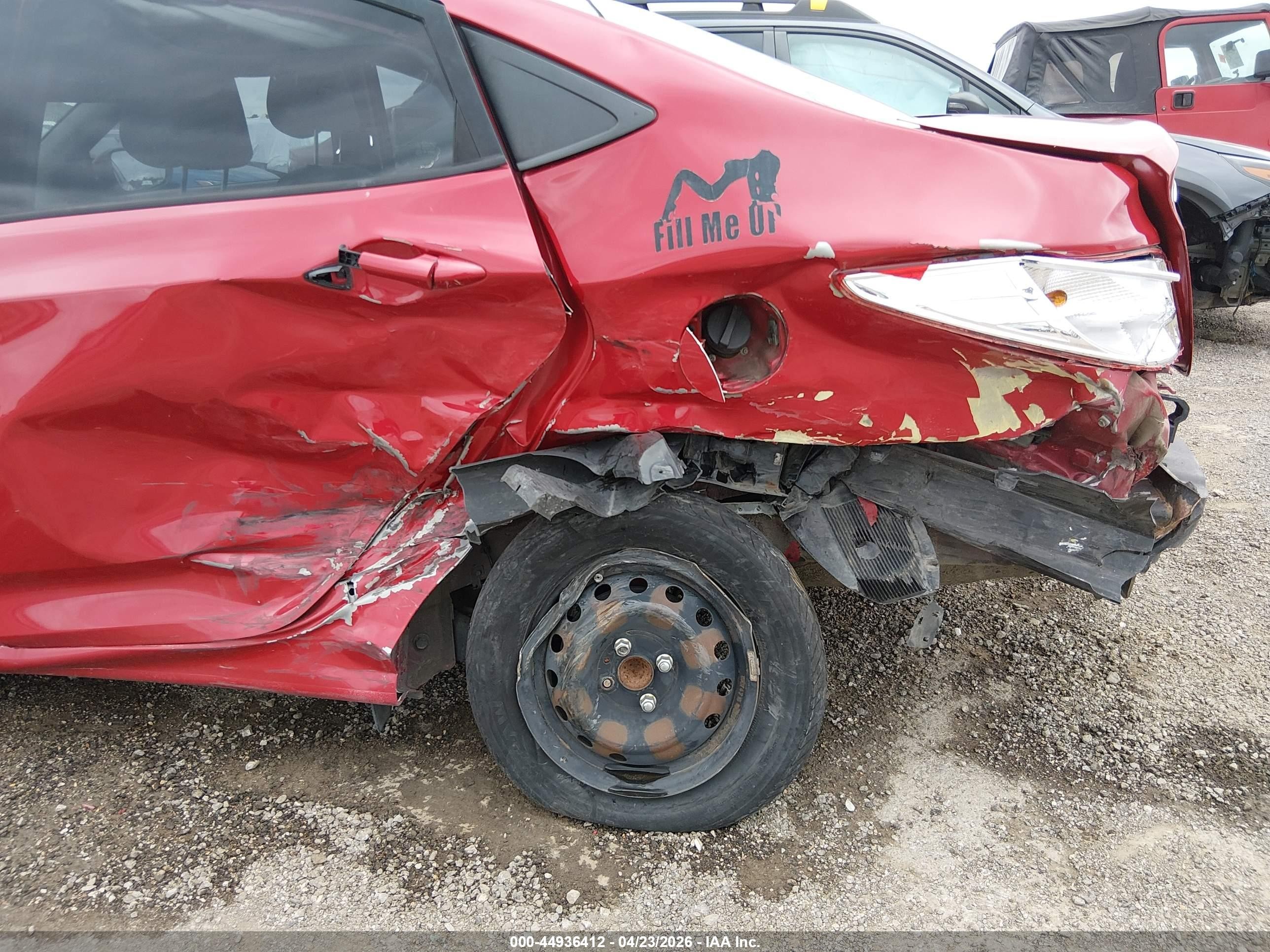 2015 Hyundai Accent Gls Red vin: KMHCT4AEXFU922536