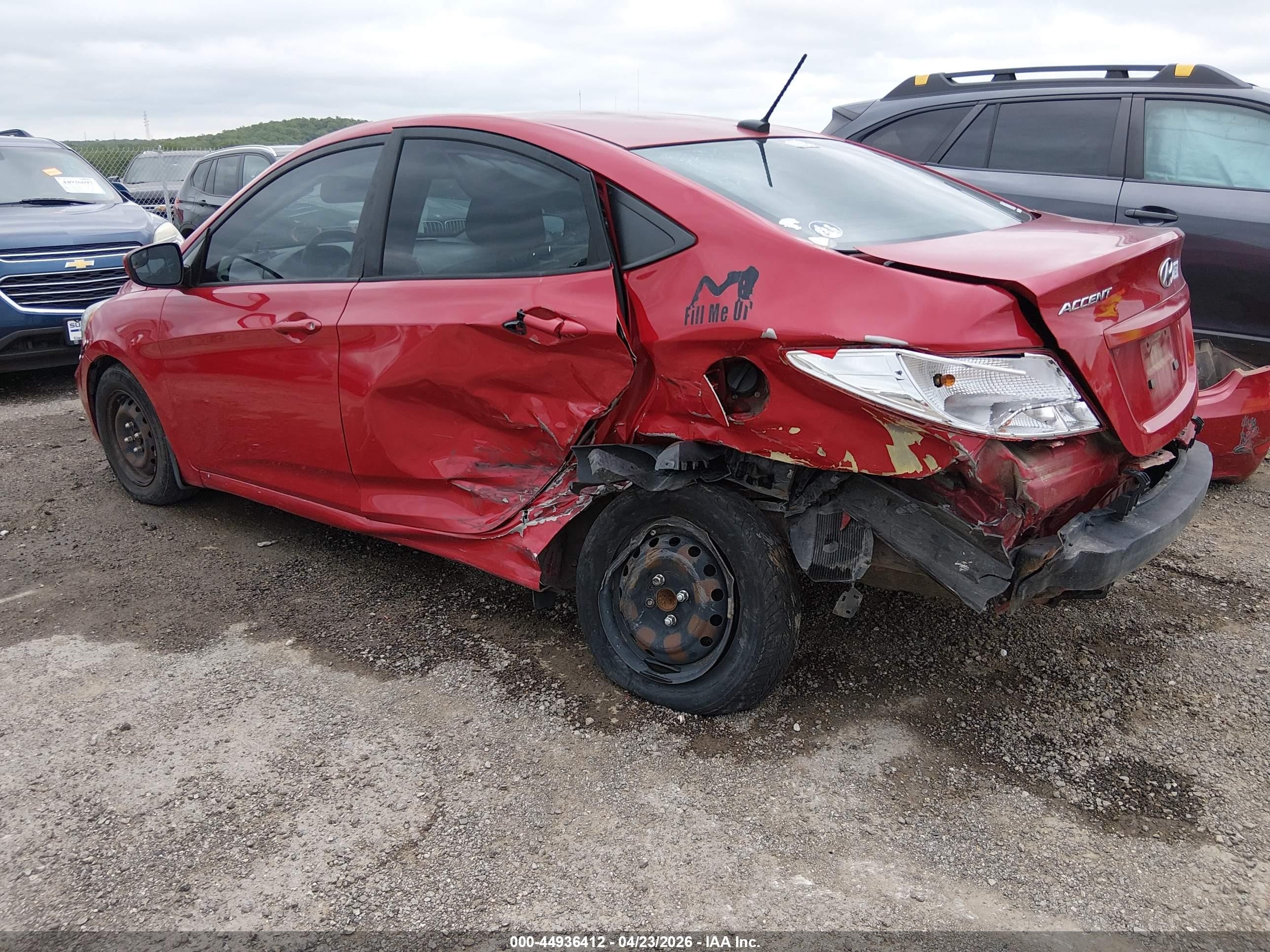2015 Hyundai Accent Gls Red vin: KMHCT4AEXFU922536