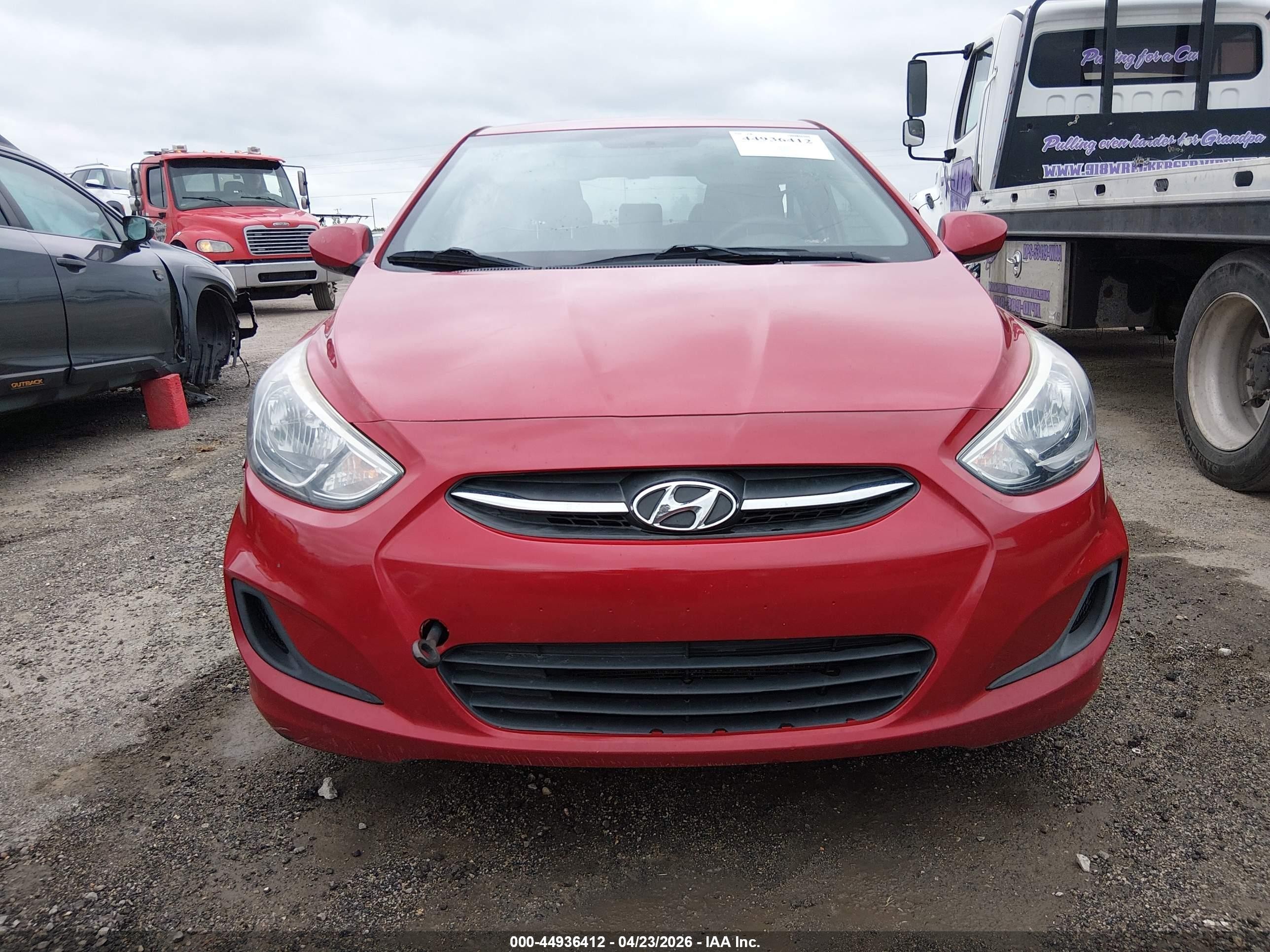 2015 Hyundai Accent Gls Red vin: KMHCT4AEXFU922536
