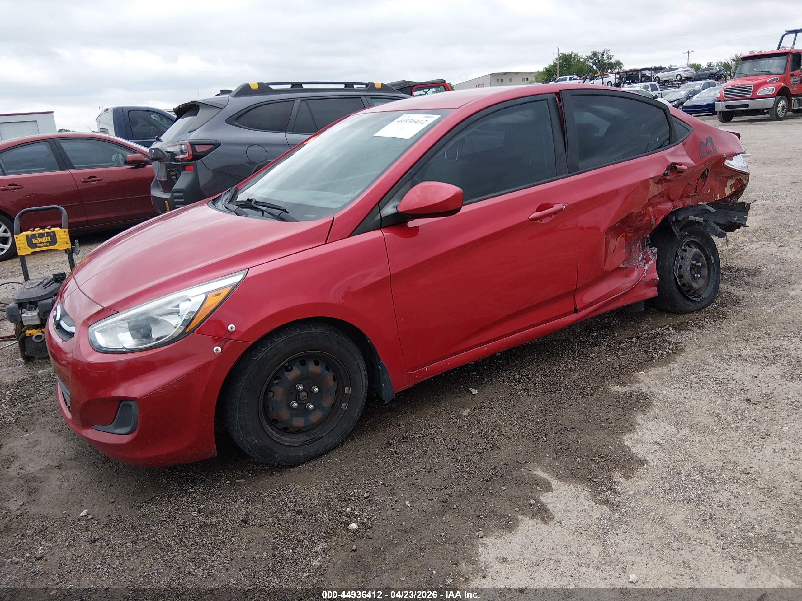 2015 Hyundai Accent Gls Red vin: KMHCT4AEXFU922536