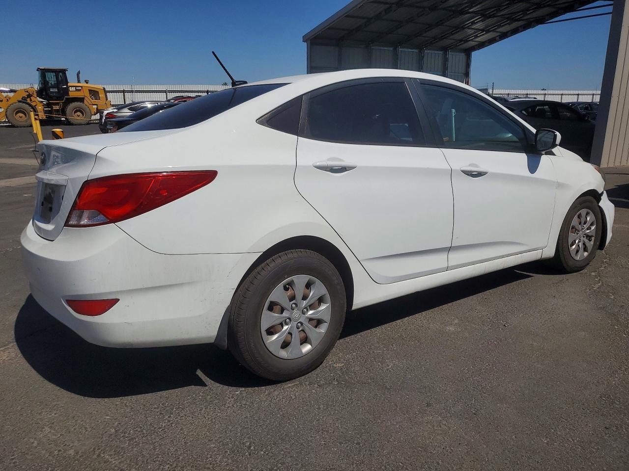 2015 Hyundai Accent Gls White vin: KMHCT4AEXFU935920