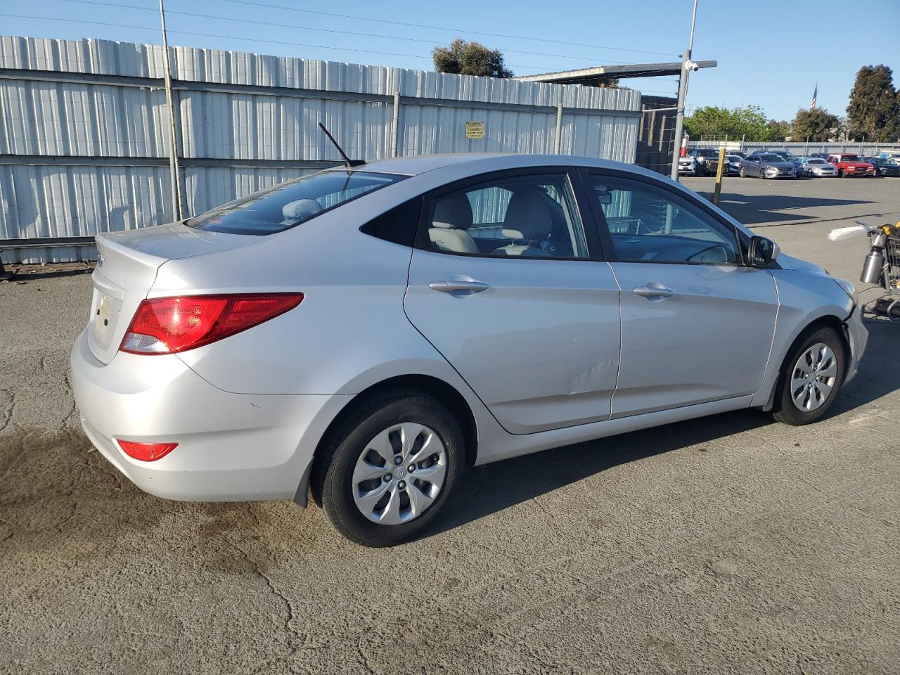 2016 Hyundai Accent Se Silver vin: KMHCT4AEXGU058203