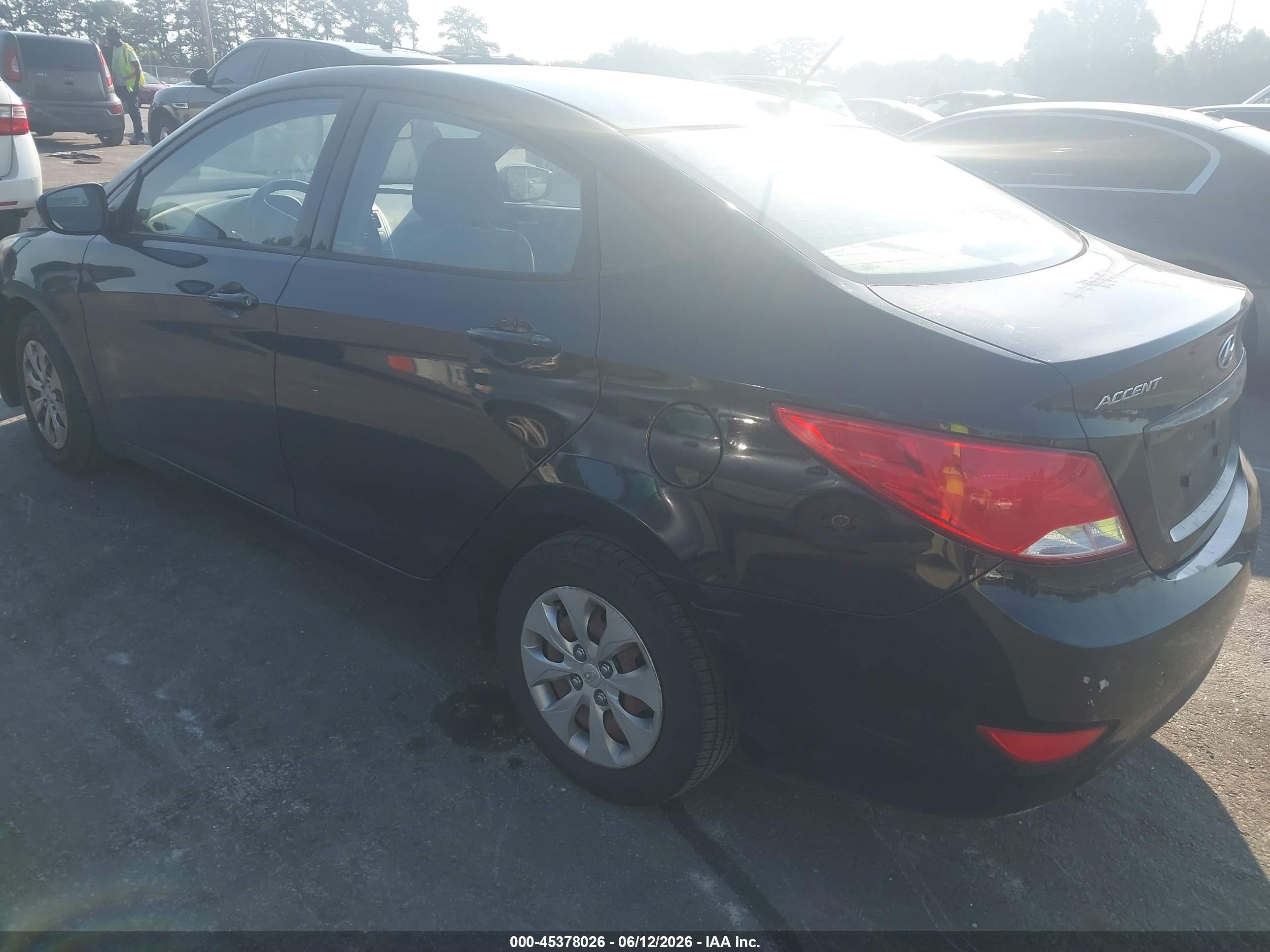 2016 Hyundai Accent Se Черный vin: KMHCT4AEXGU076250