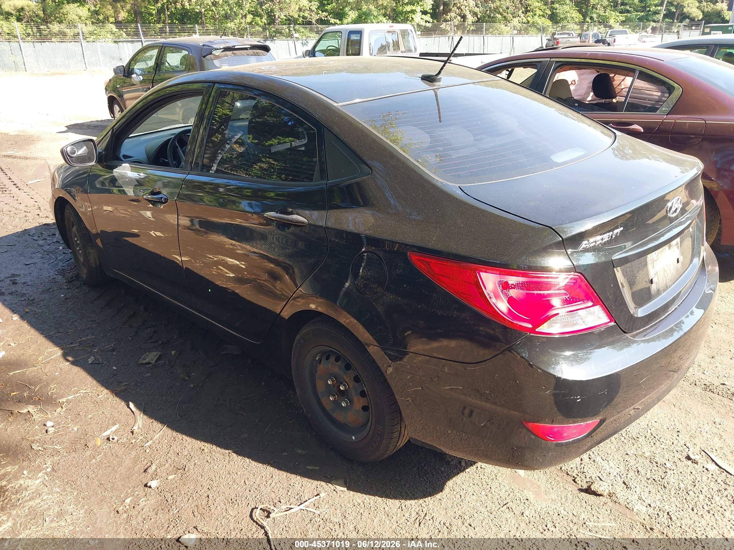 2017 Hyundai Accent Se Черный vin: KMHCT4AEXHU375397