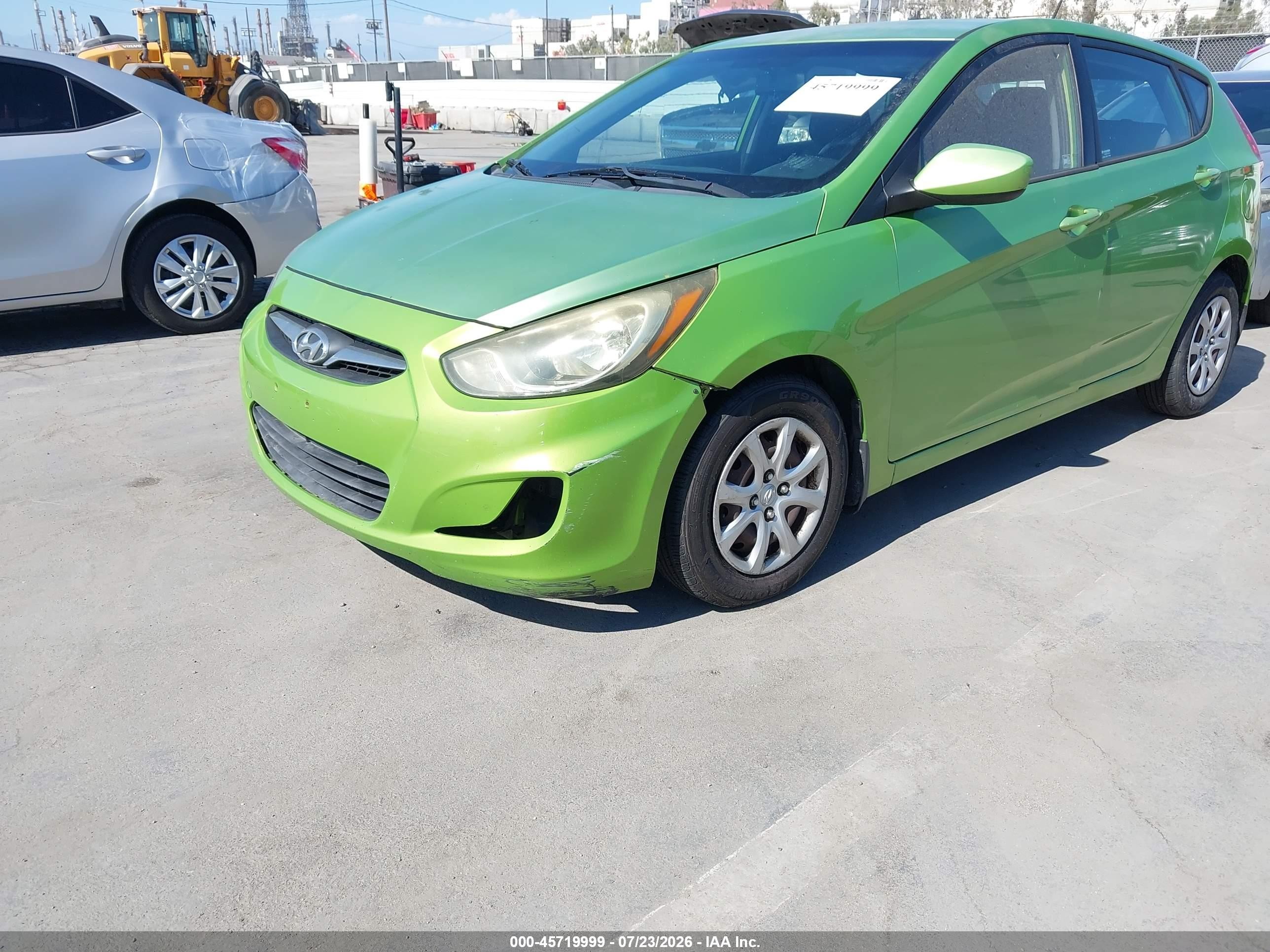 2012 Hyundai Accent Gs Green vin: KMHCT5AE0CU017014