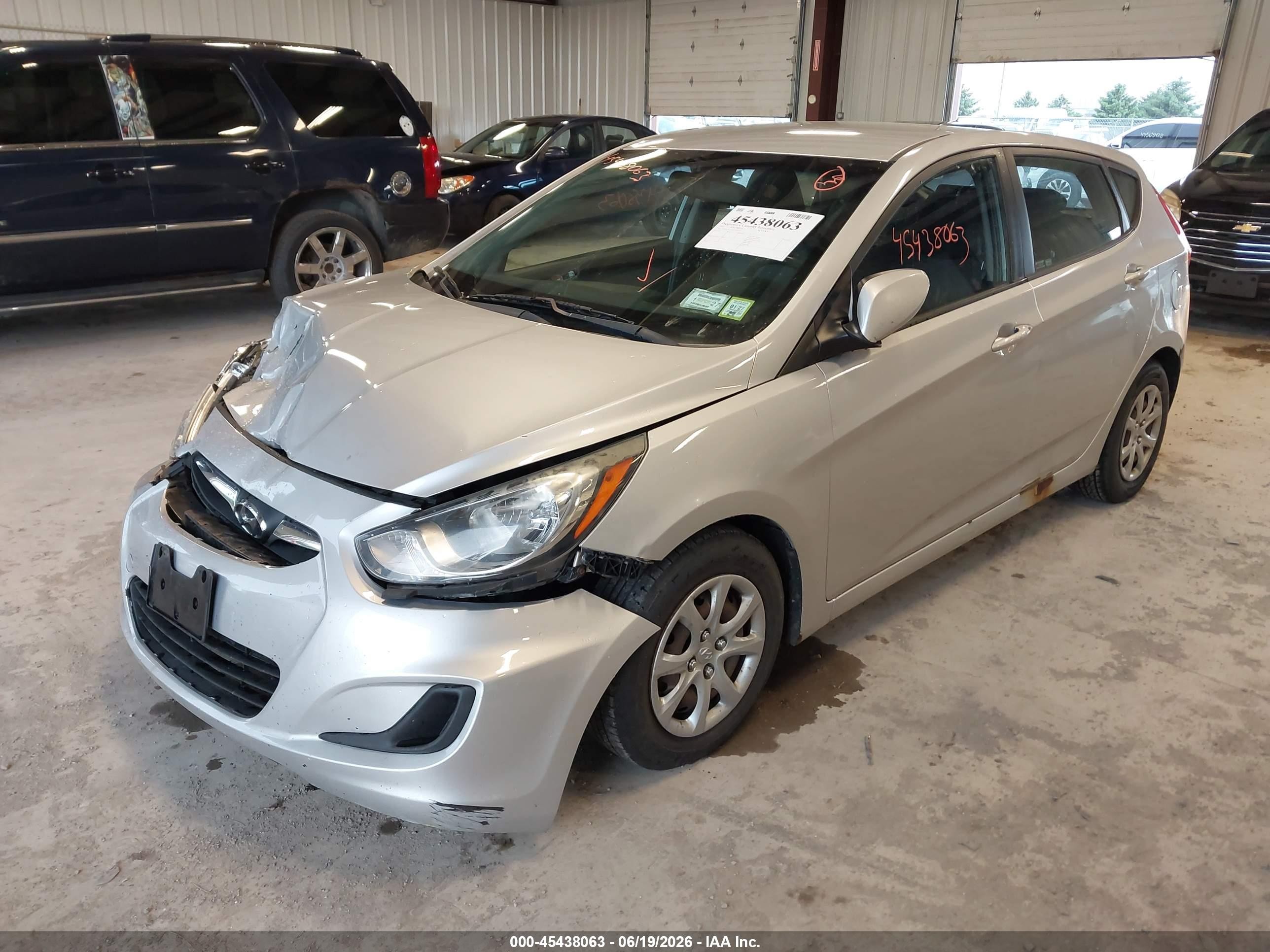 2012 Hyundai Accent Gs Silver vin: KMHCT5AE0CU036145