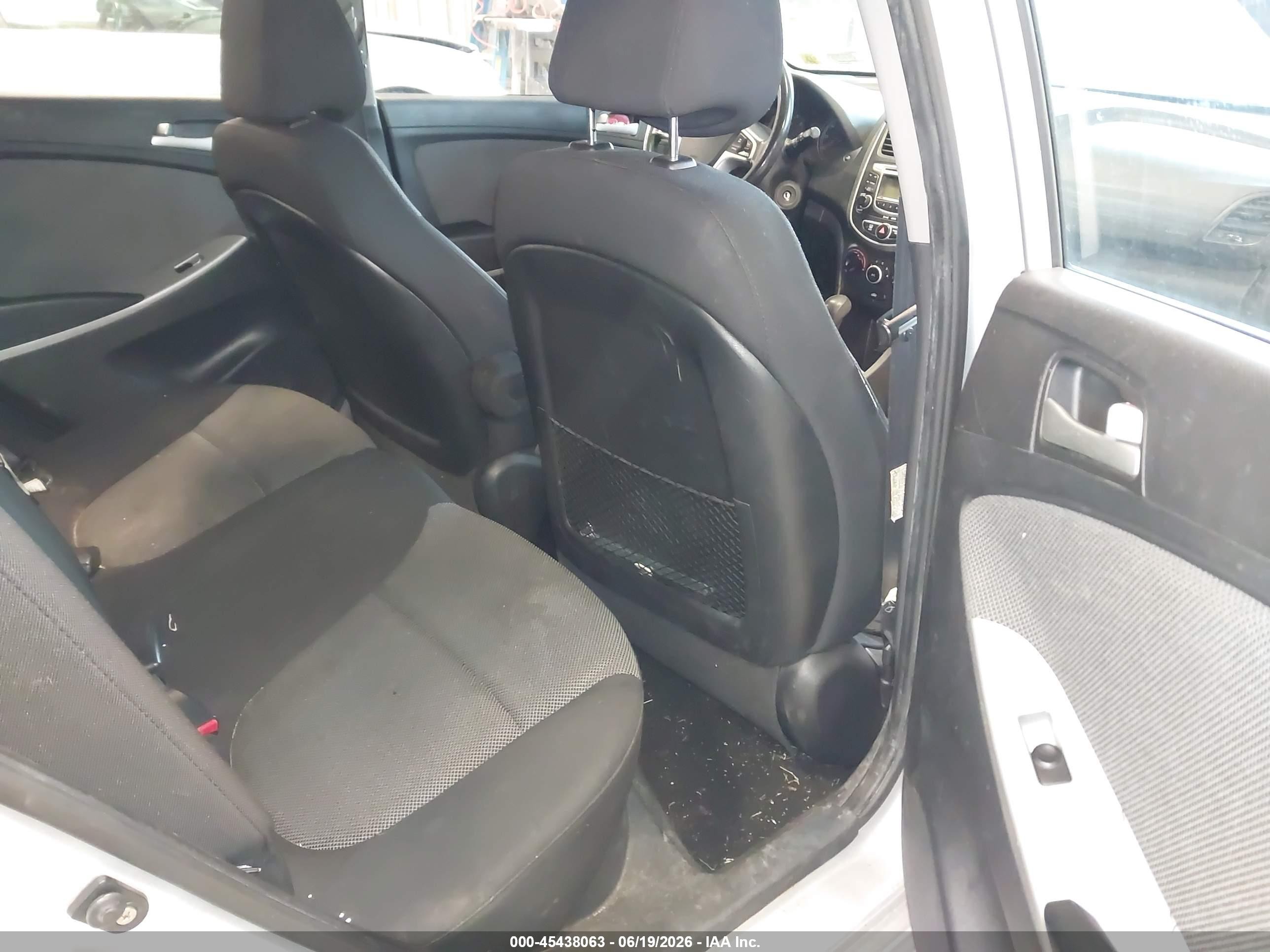 2012 Hyundai Accent Gs Silver vin: KMHCT5AE0CU036145