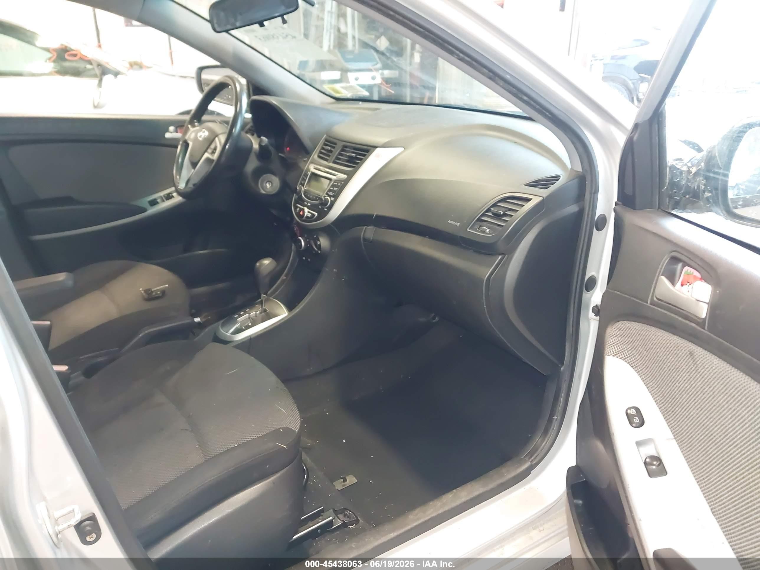 2012 Hyundai Accent Gs Silver vin: KMHCT5AE0CU036145