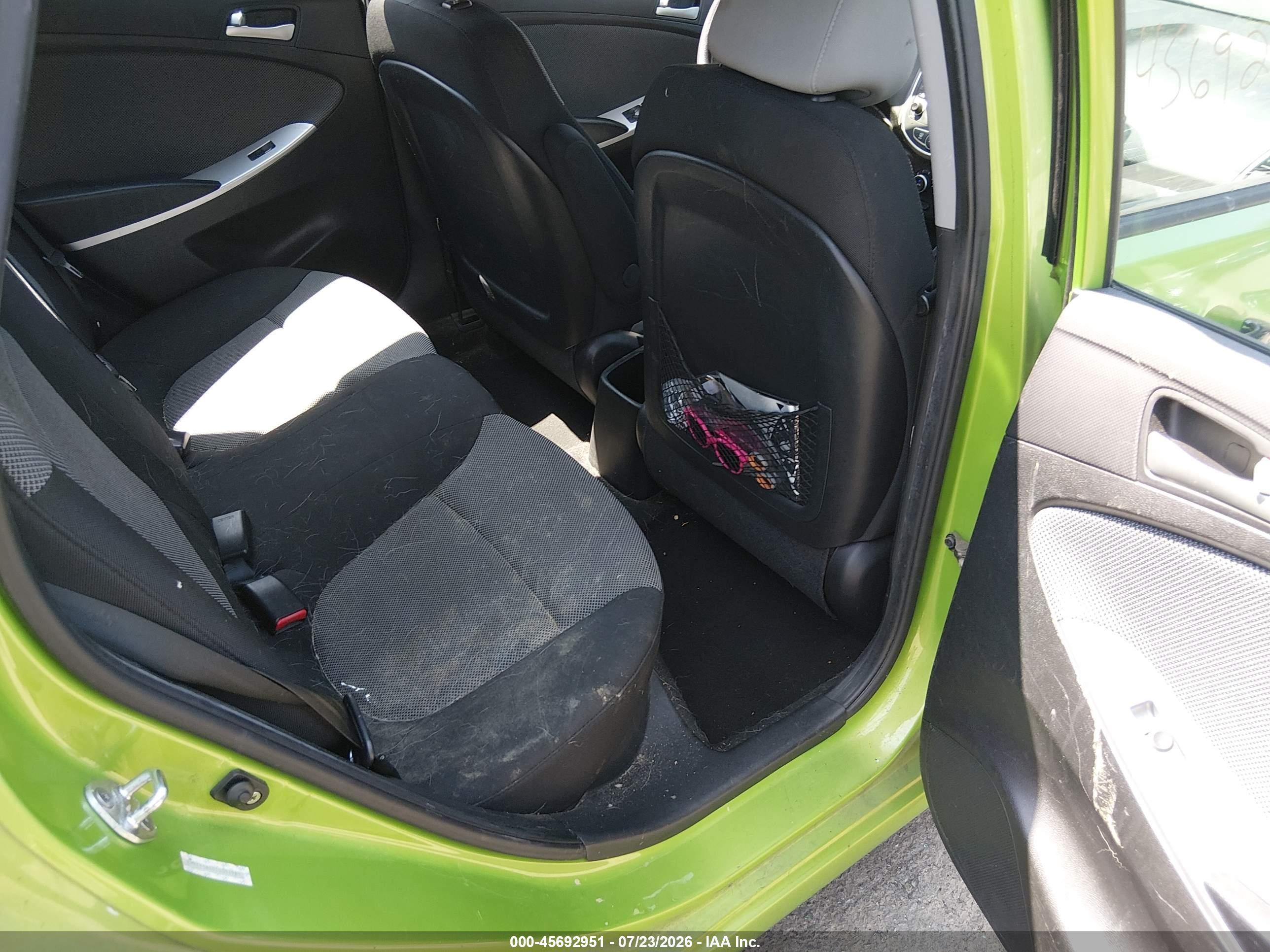 2012 Hyundai Accent Gs Green vin: KMHCT5AE0CU052989