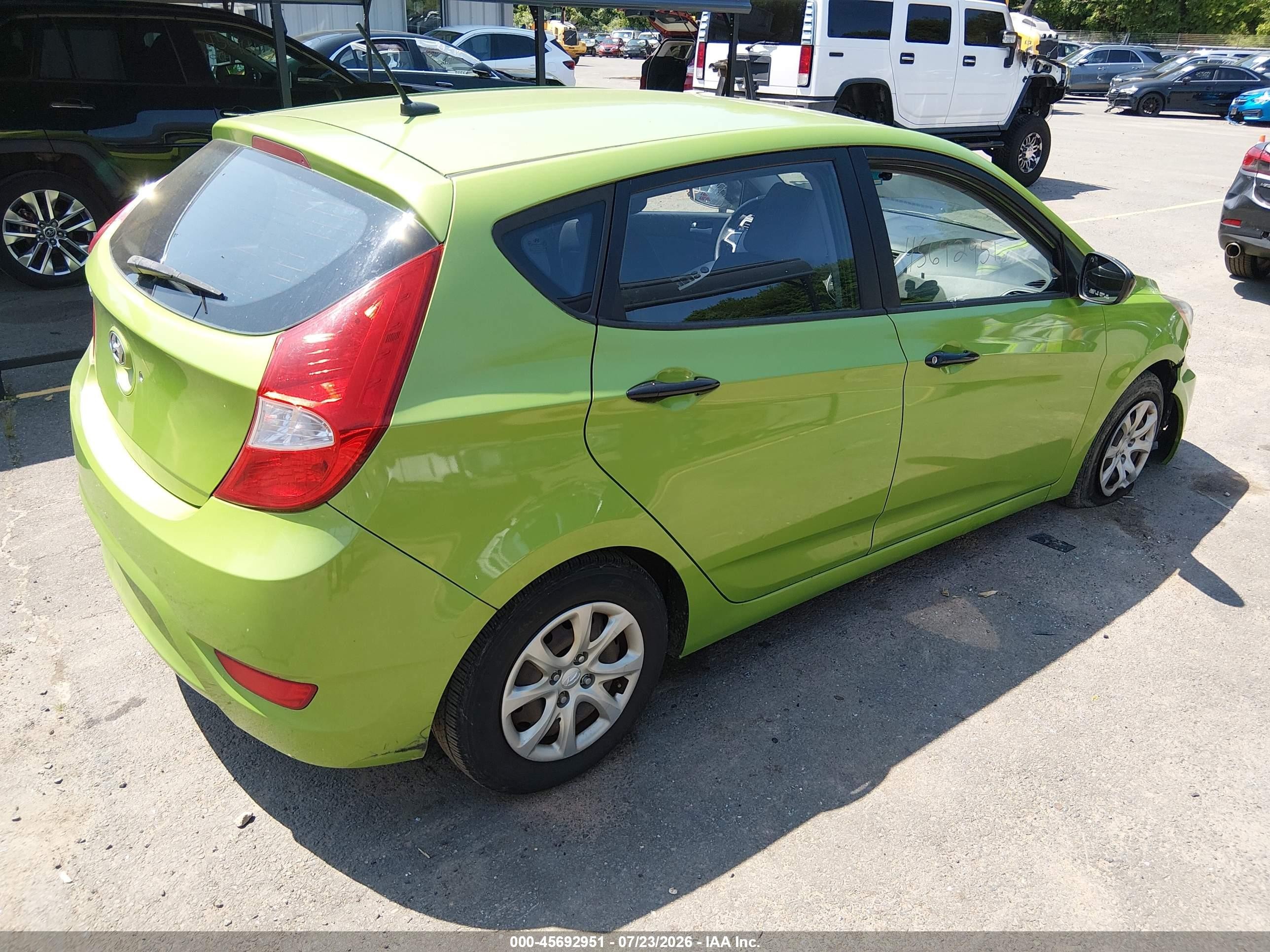 2012 Hyundai Accent Gs Green vin: KMHCT5AE0CU052989