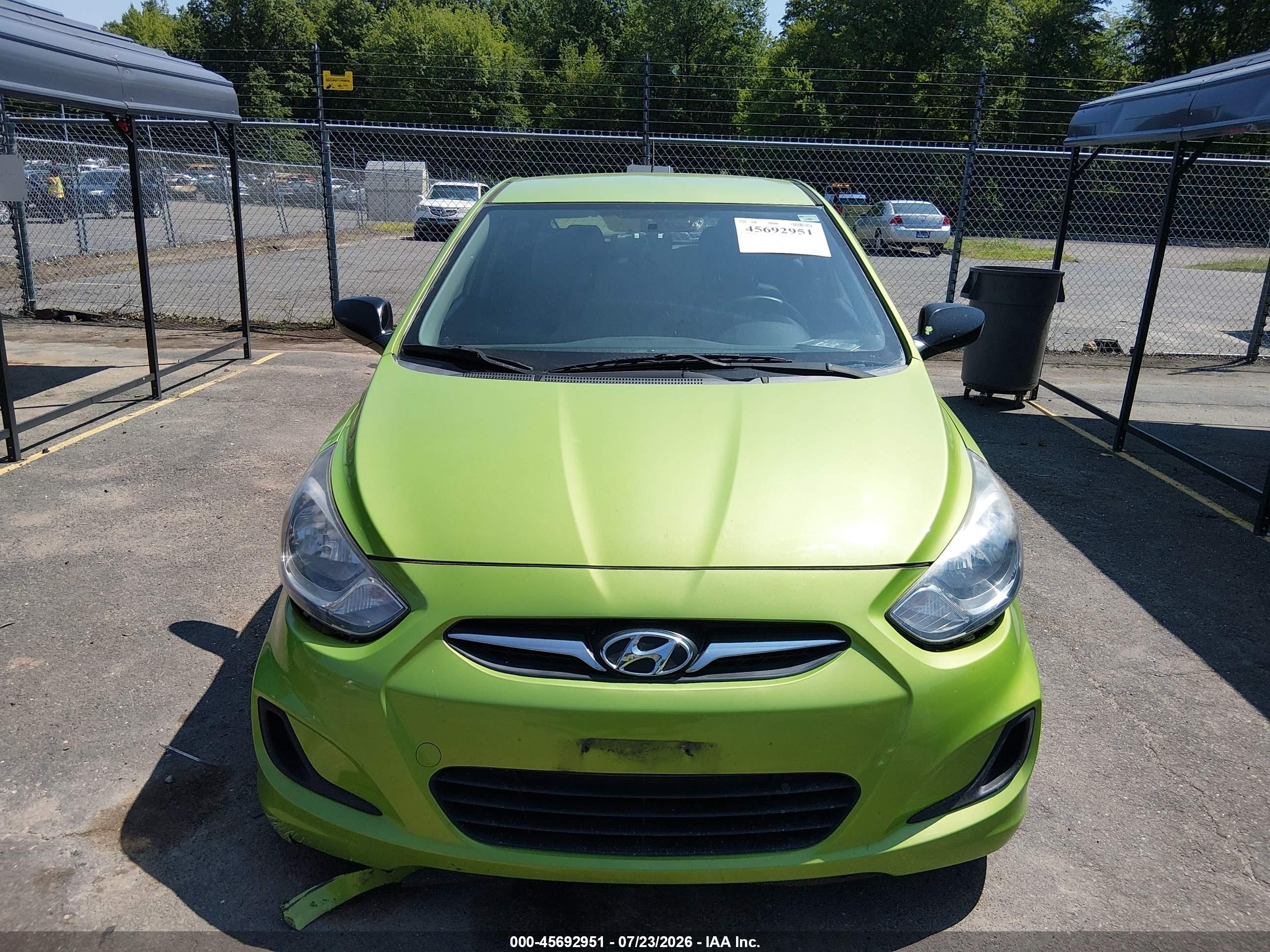 2012 Hyundai Accent Gs Green vin: KMHCT5AE0CU052989