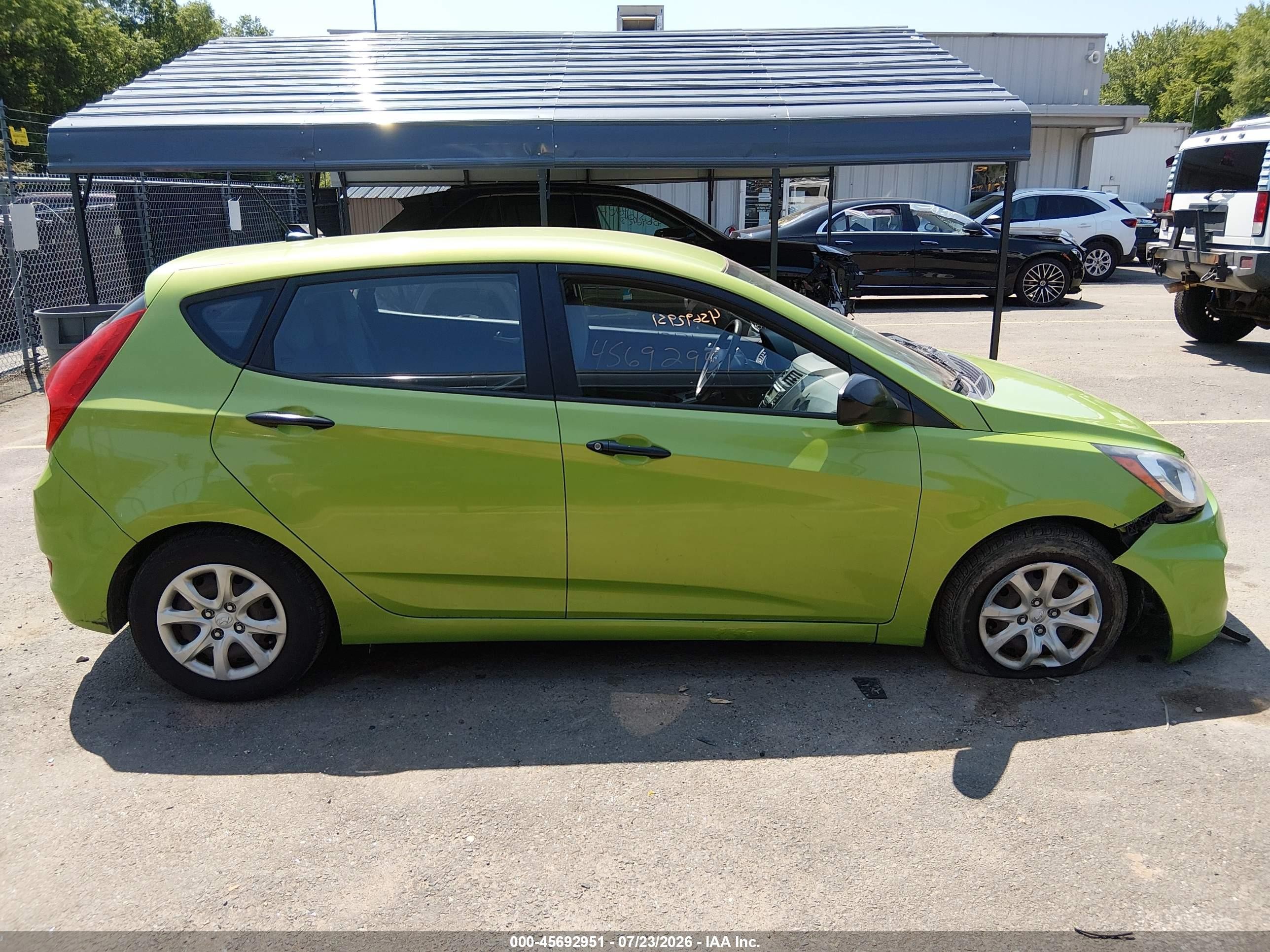 2012 Hyundai Accent Gs Green vin: KMHCT5AE0CU052989