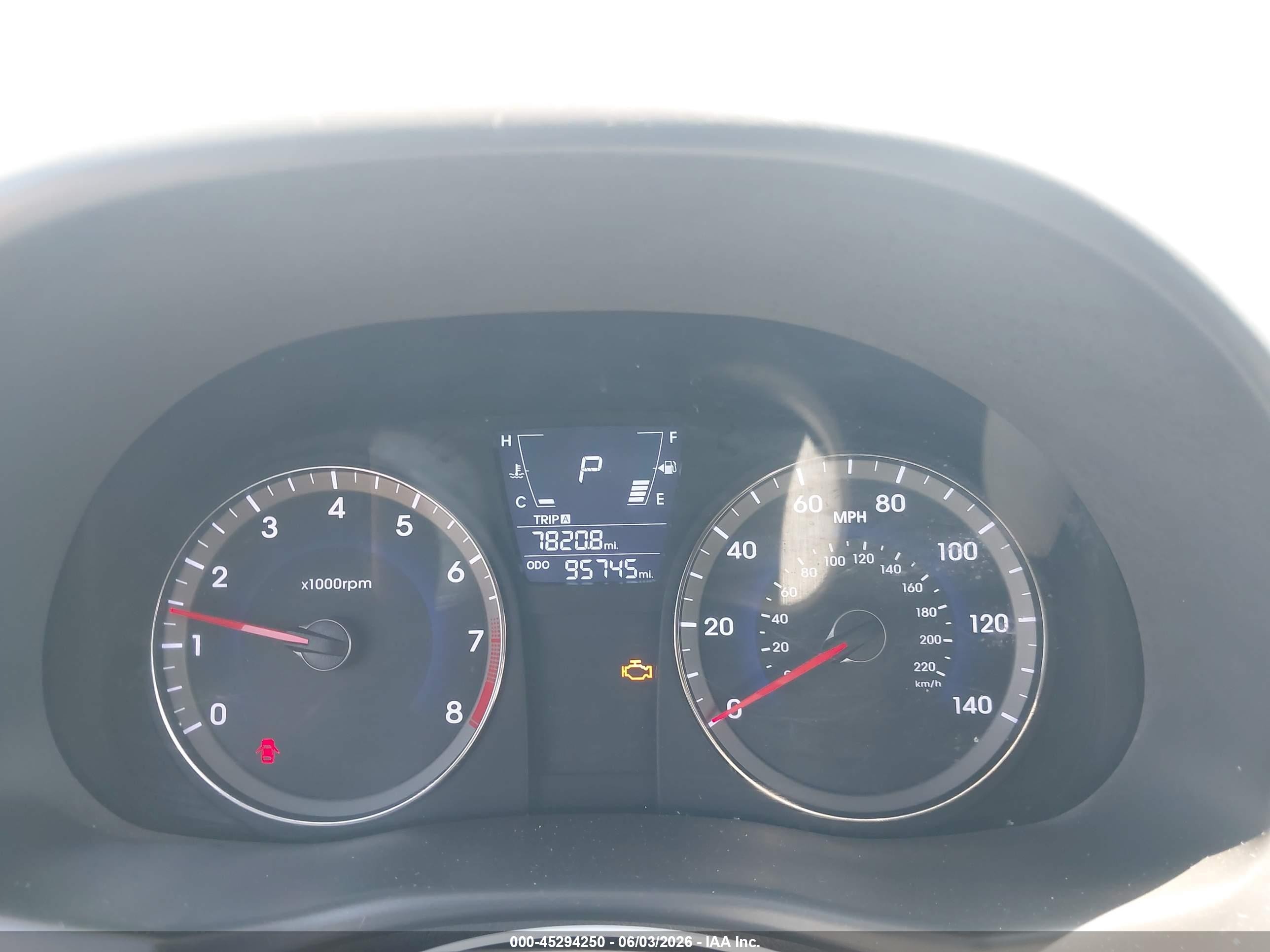 2012 Hyundai Accent Gs White vin: KMHCT5AE0CU056234