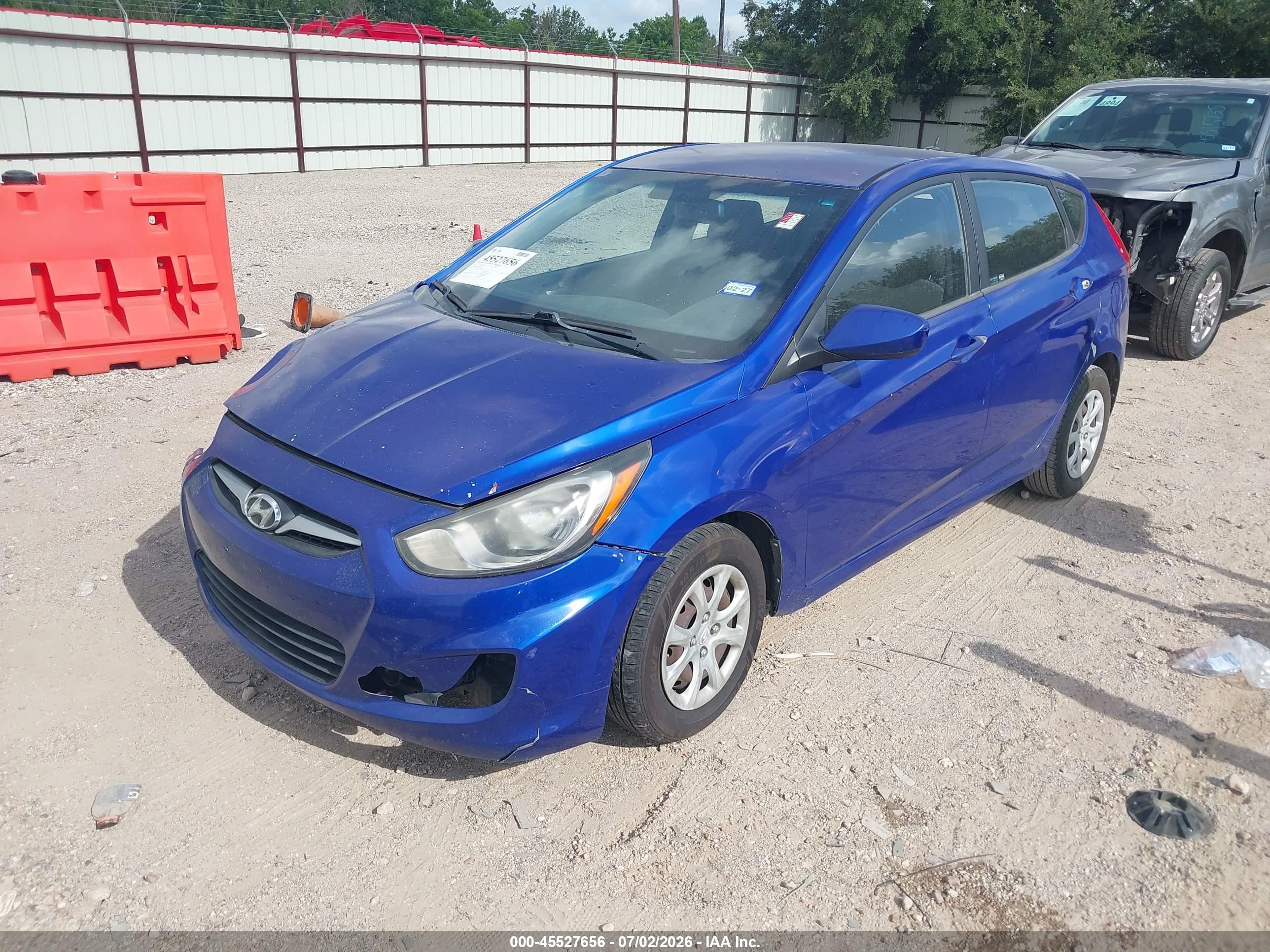 2013 Hyundai Accent Gs Blue vin: KMHCT5AE0DU080812