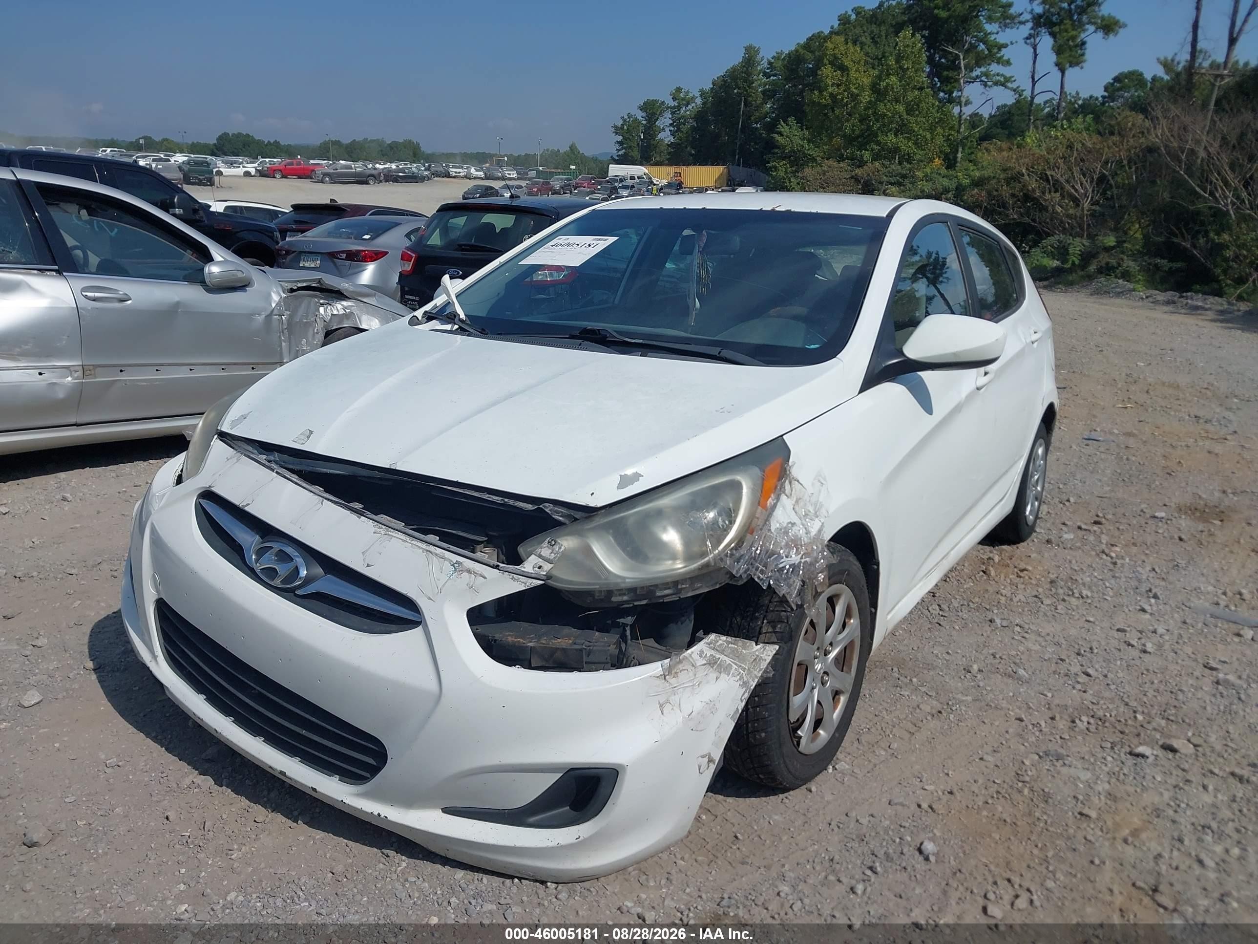 2013 Hyundai Accent Gs White vin: KMHCT5AE0DU091731